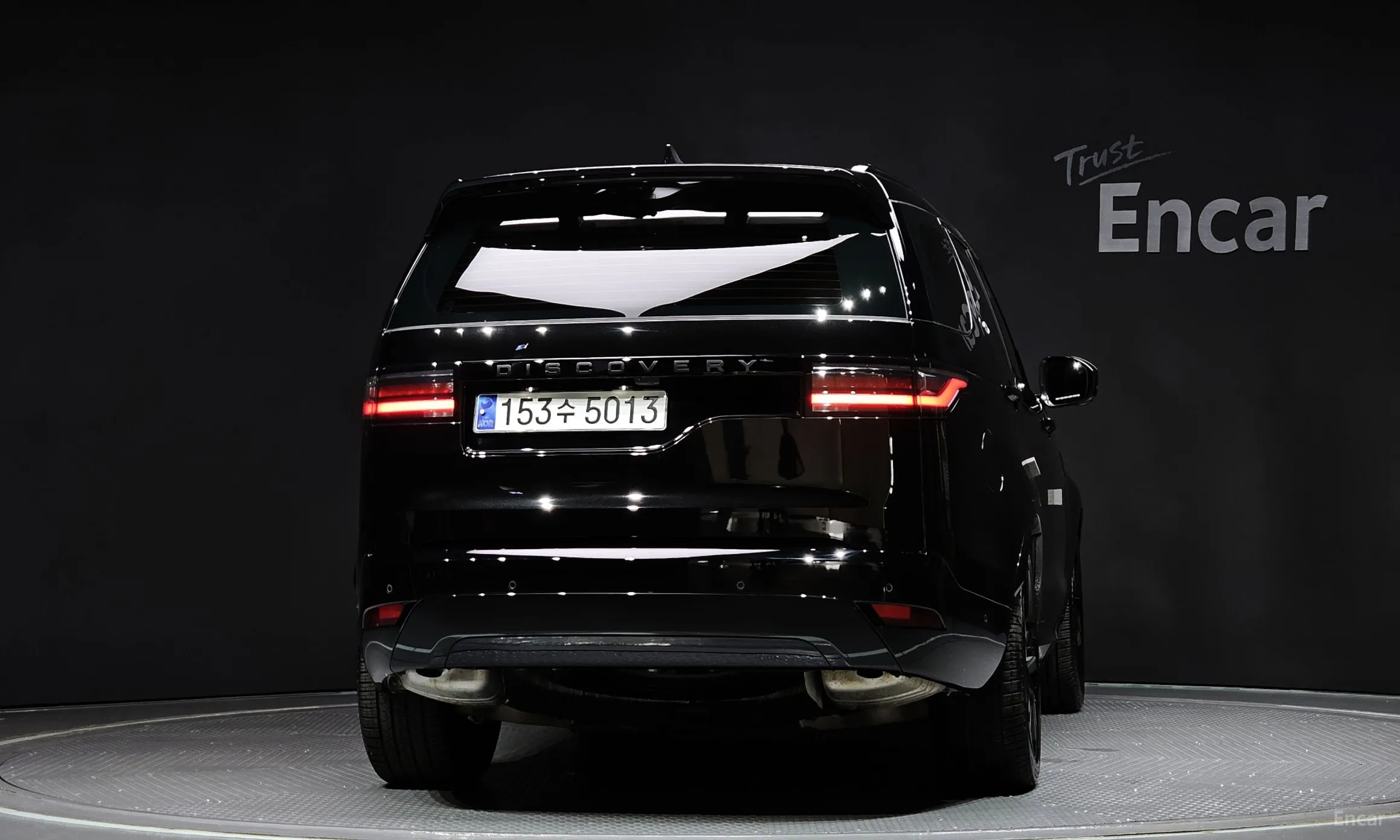 Land Rover Discovery 5 превью 3