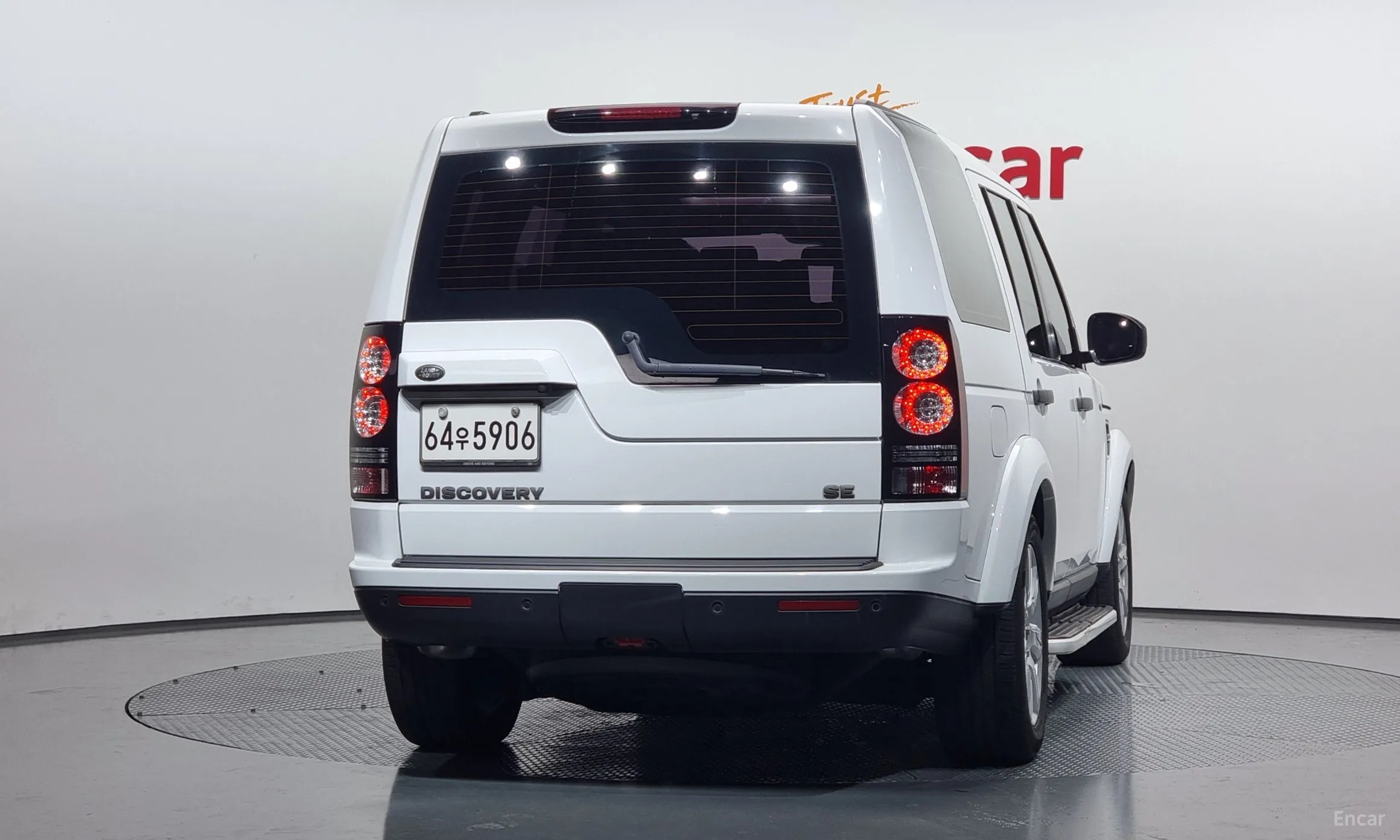 Land Rover Discovery 4 превью 3