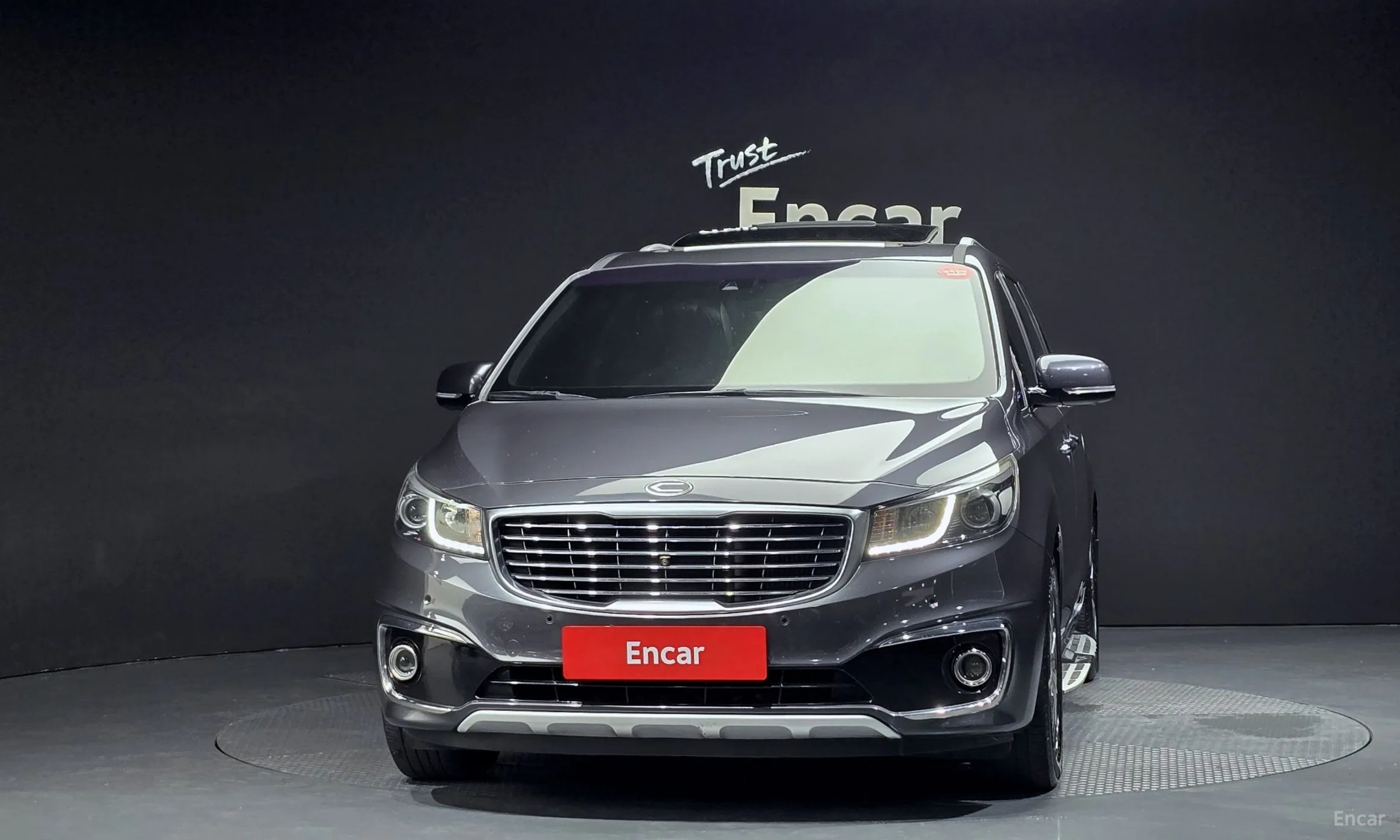 Kia Carnival превью 2