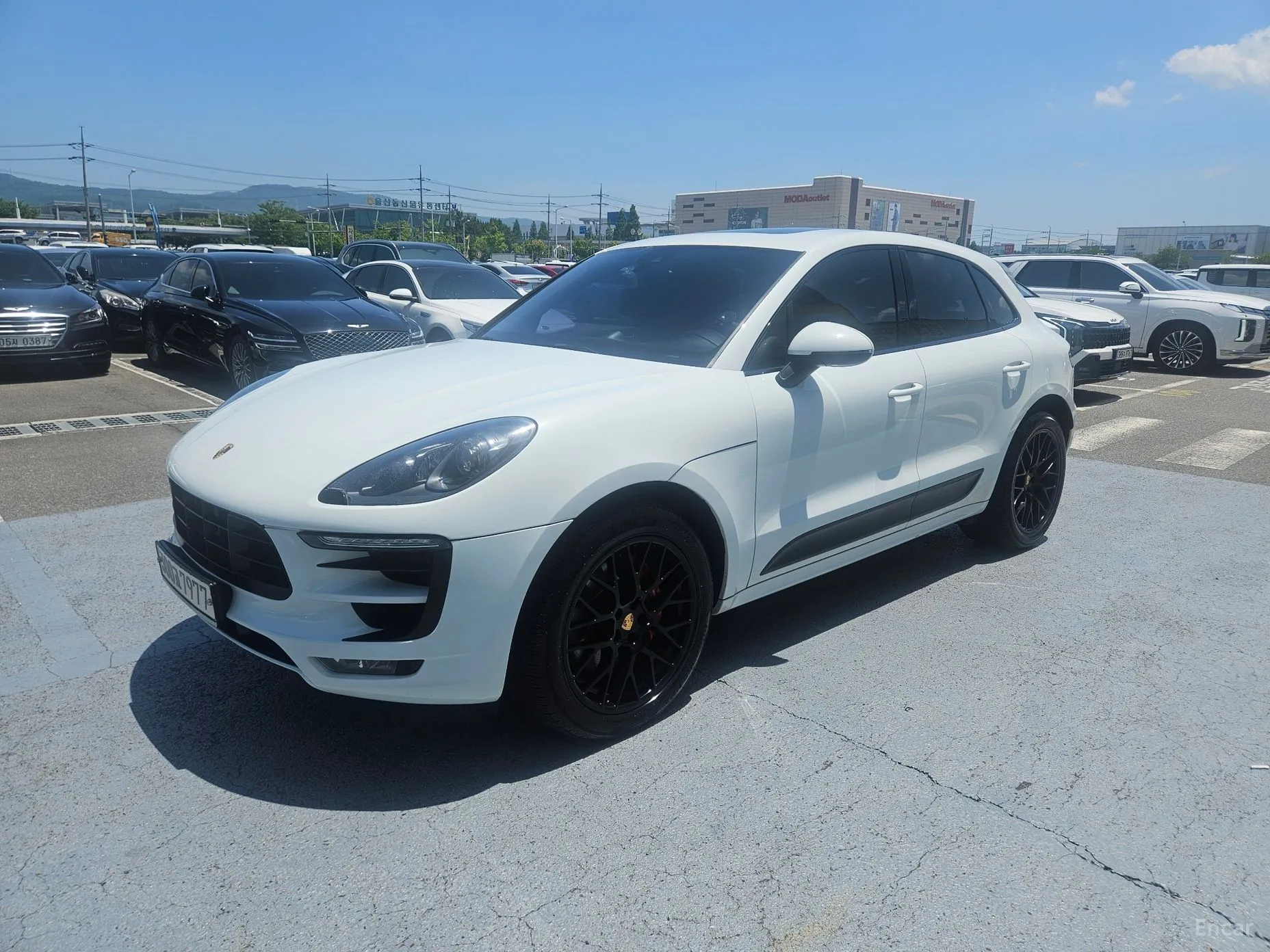 Porsche Macan превью 4