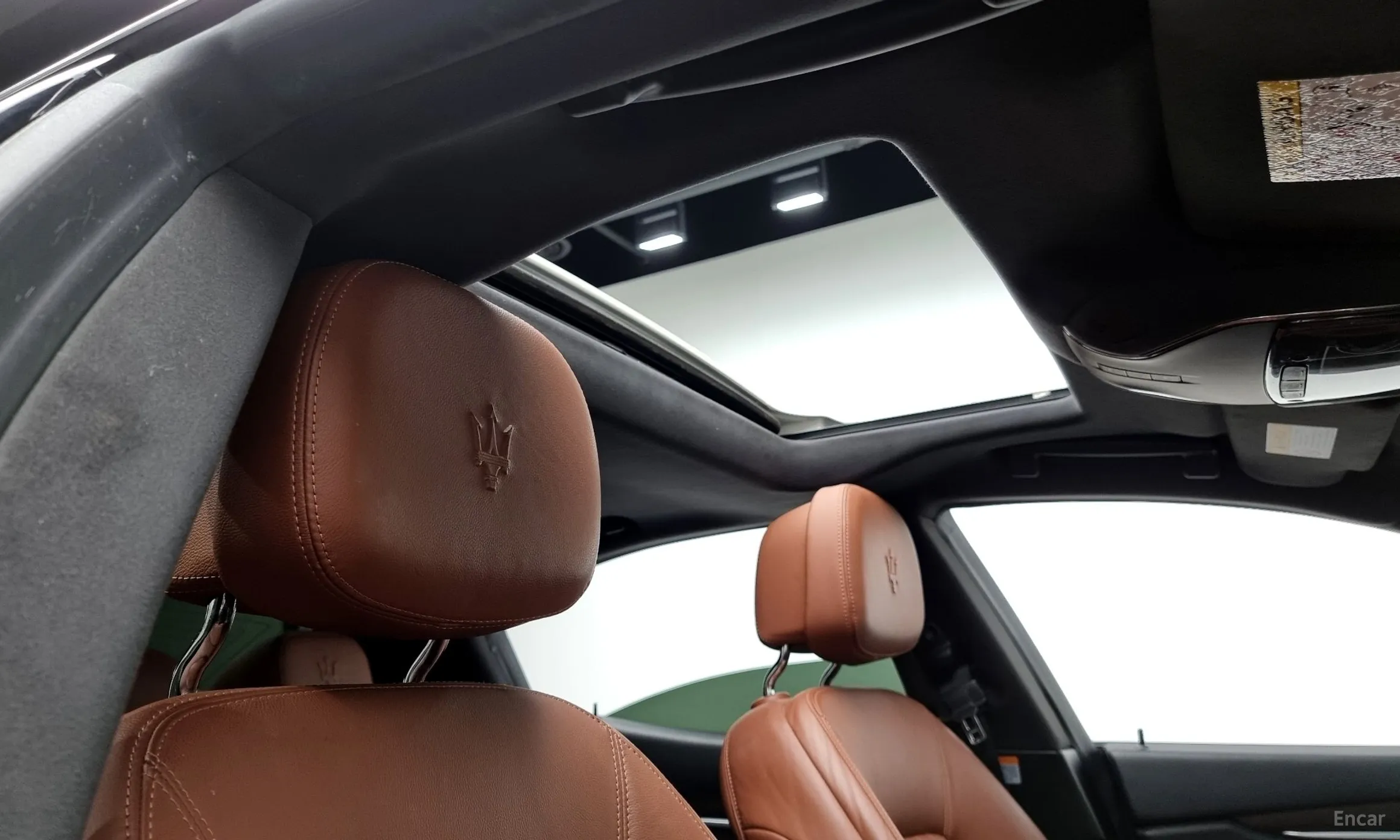 Maserati Ghibli превью 16