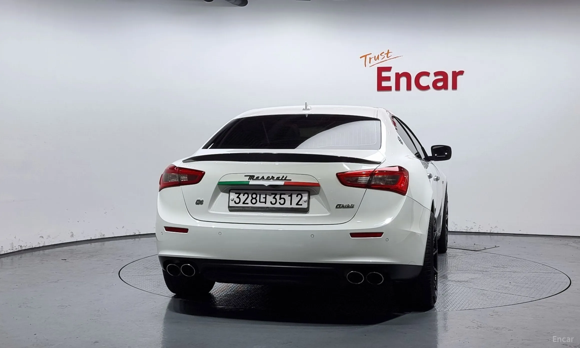 Maserati Ghibli превью 4