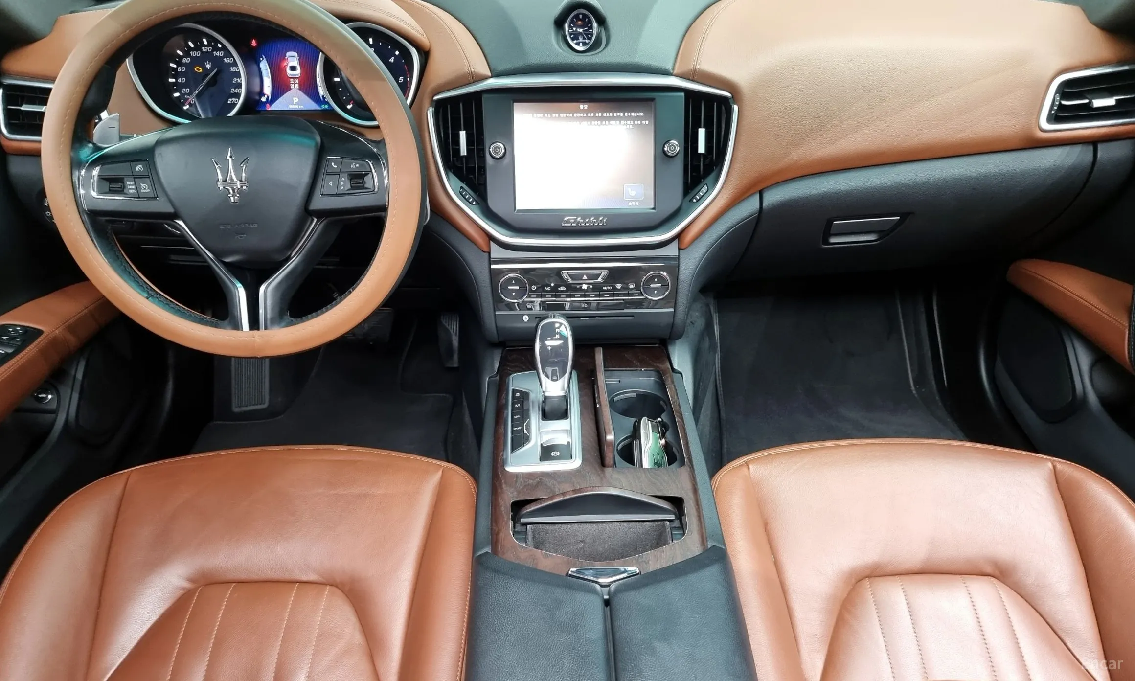 Maserati Ghibli превью 7