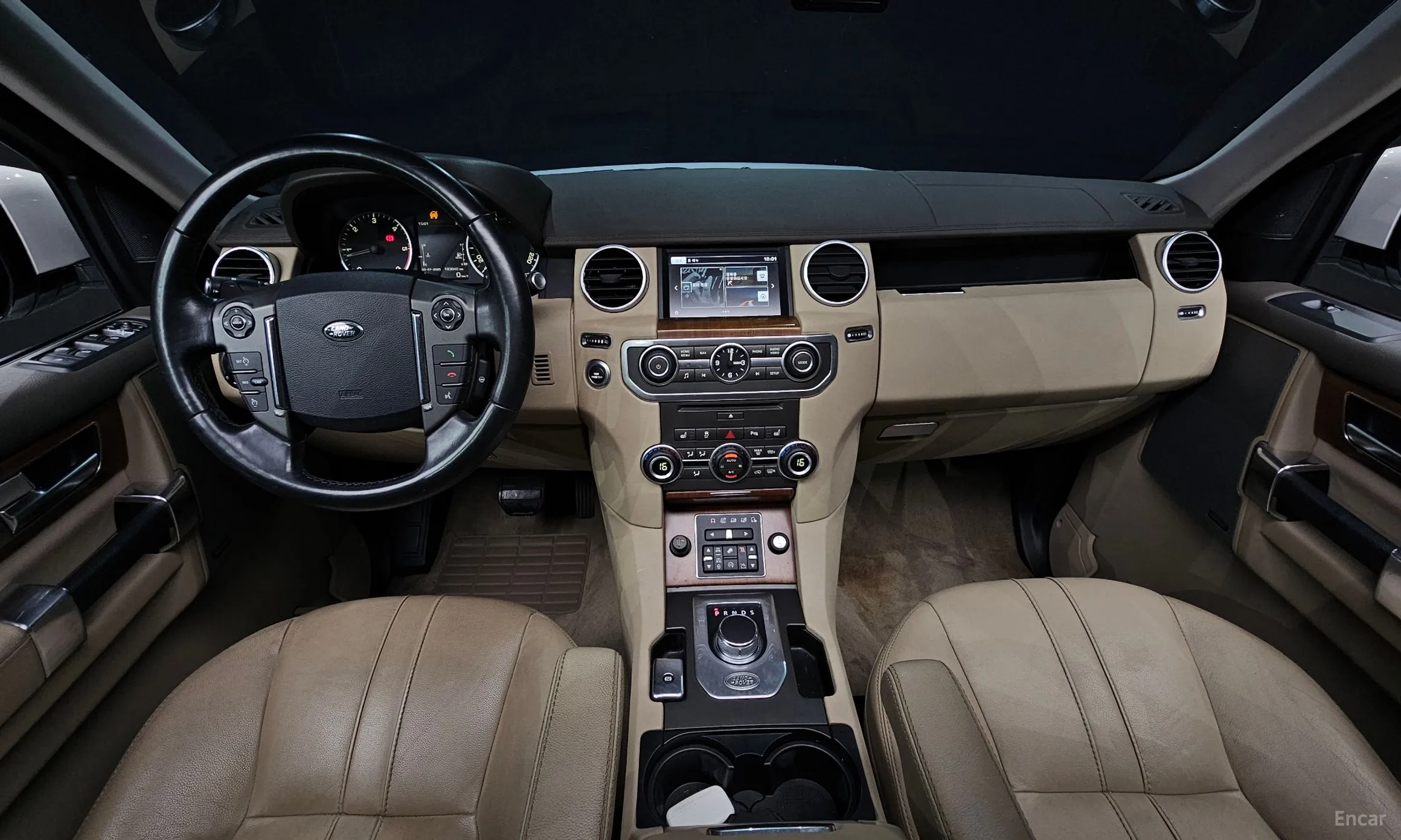 Land Rover Discovery 4 превью 4