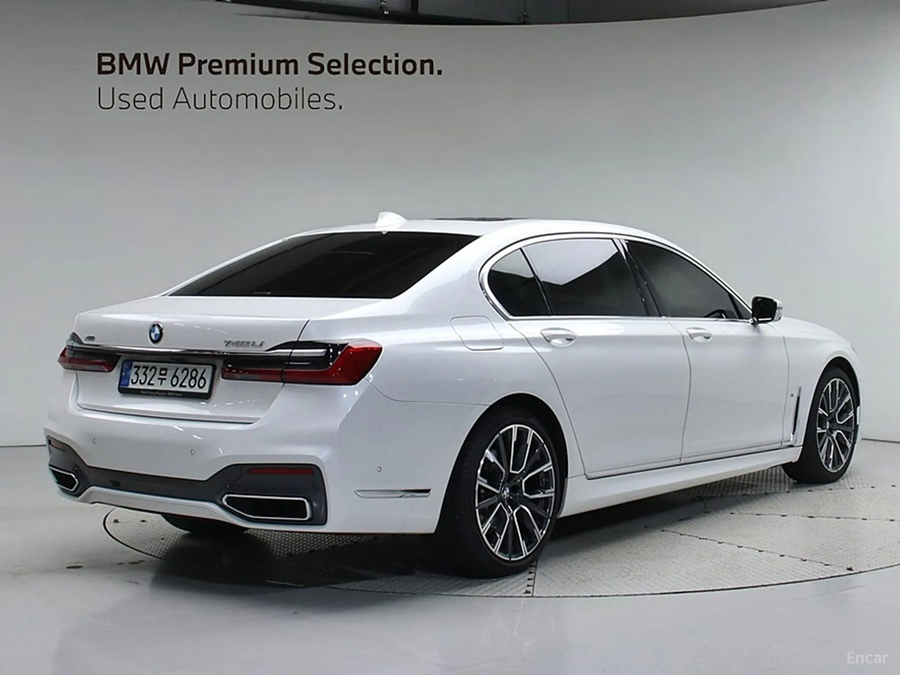 BMW 7 Series (G11) превью 3