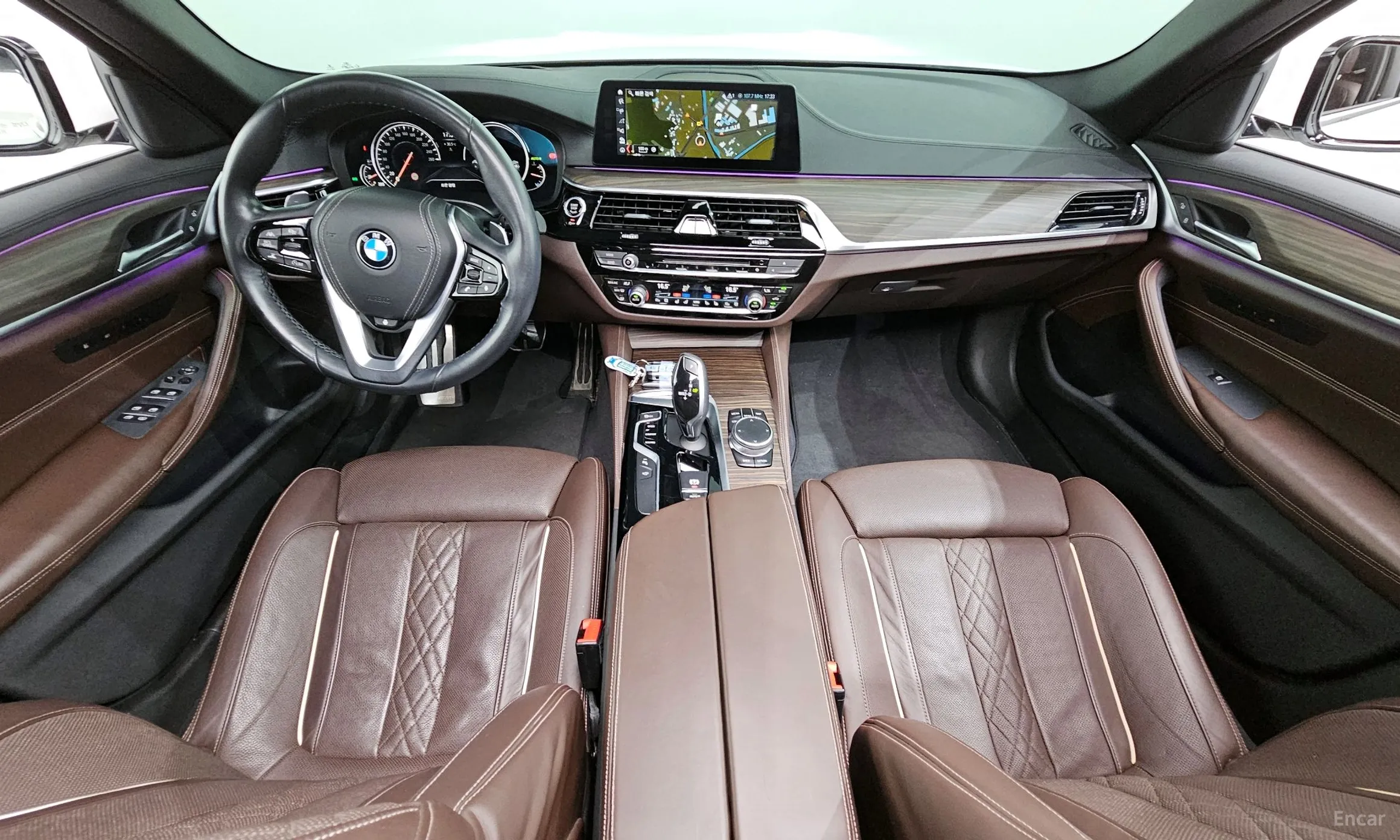 BMW 5 Series (G30) превью 4