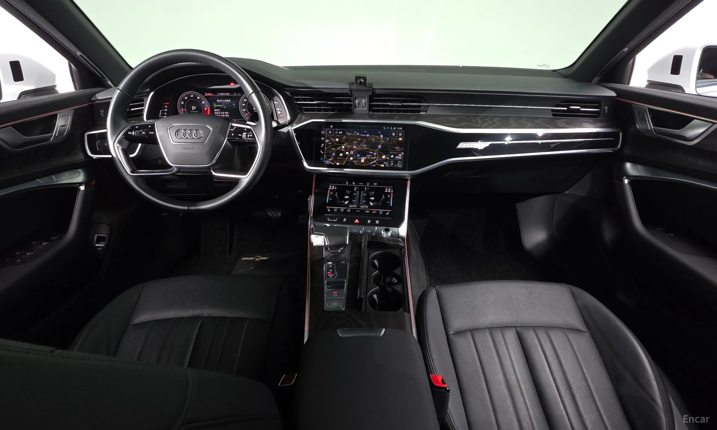 Audi A6 (C8) превью 4