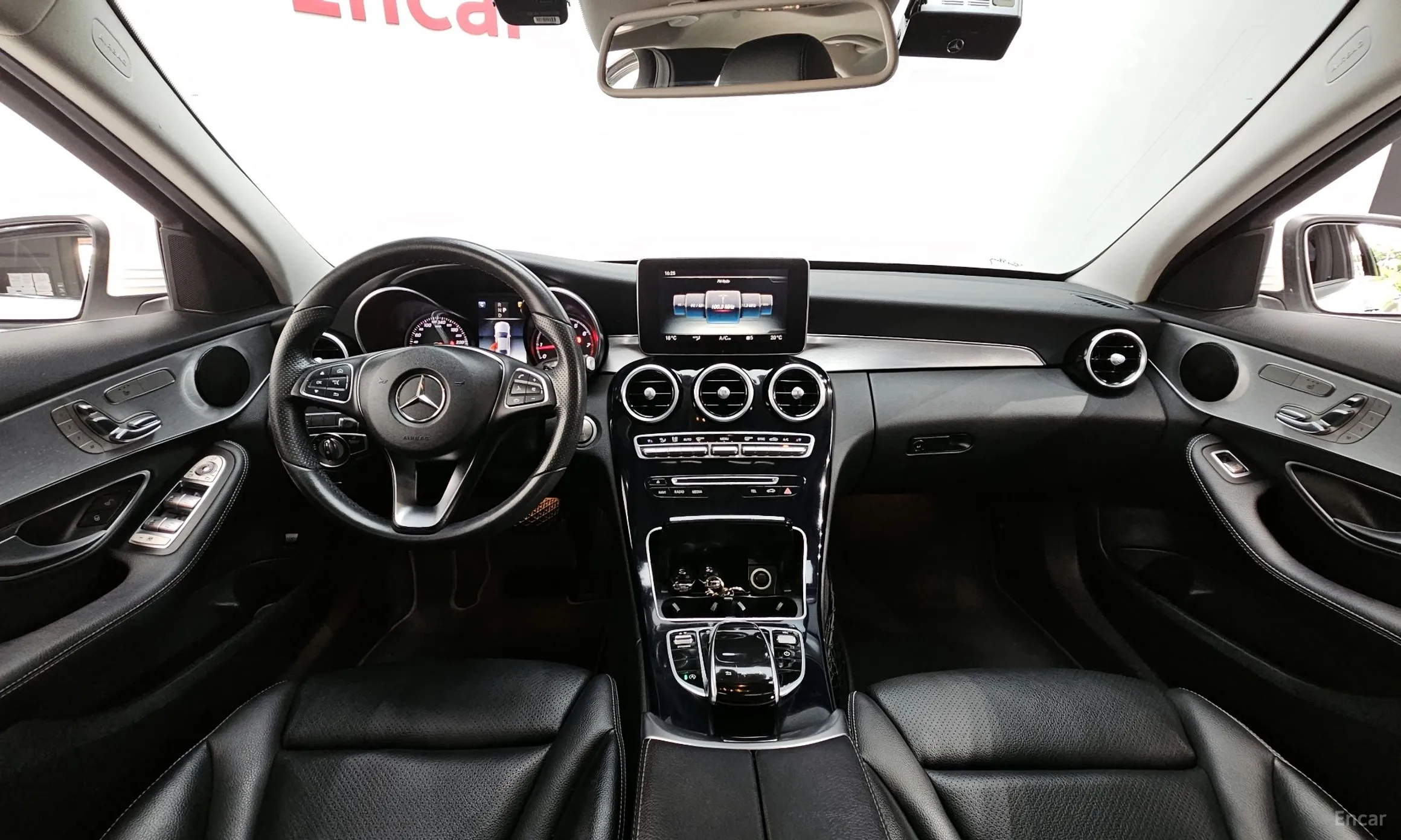 Mercedes Benz C-Class W205 превью 4