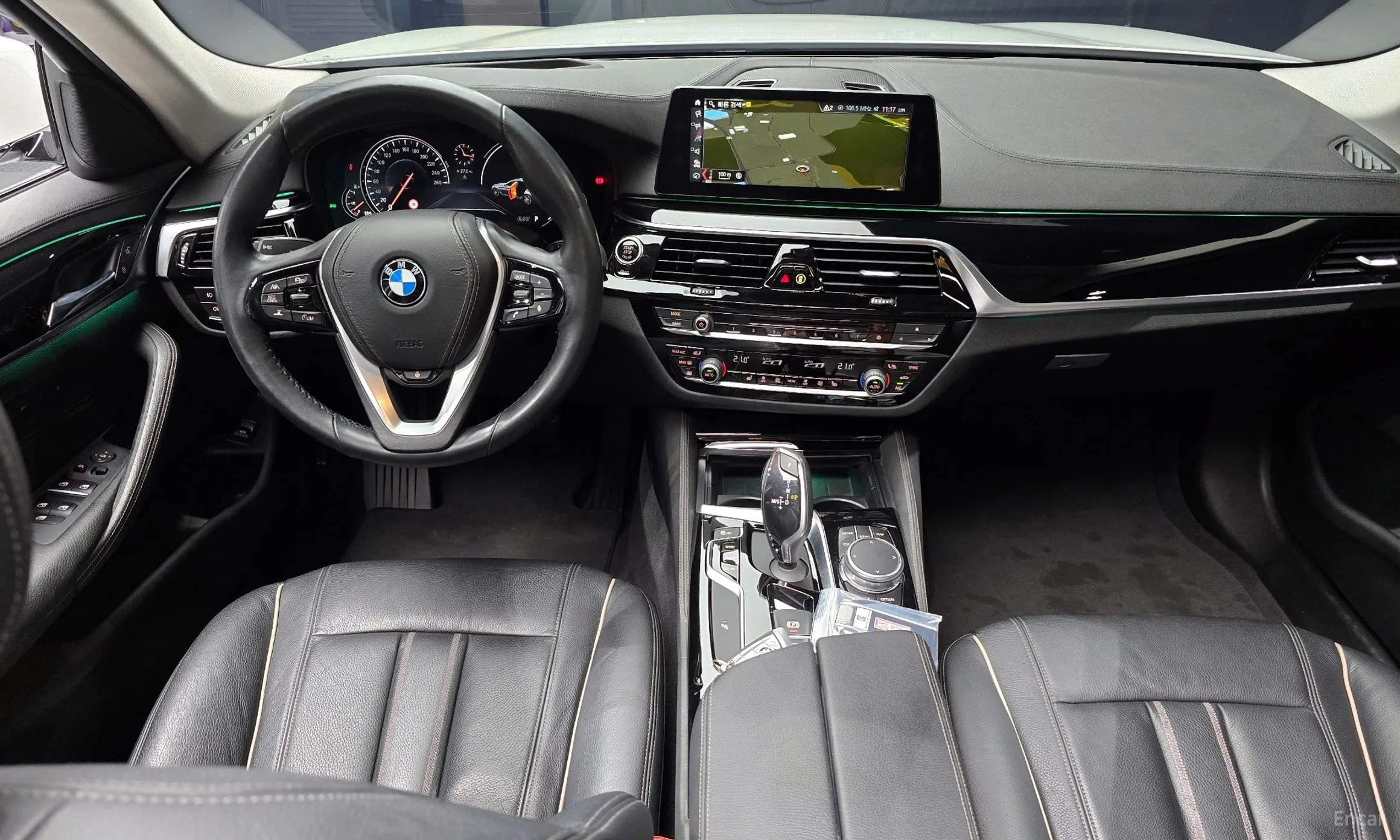 BMW 5 Series (G30) превью 4