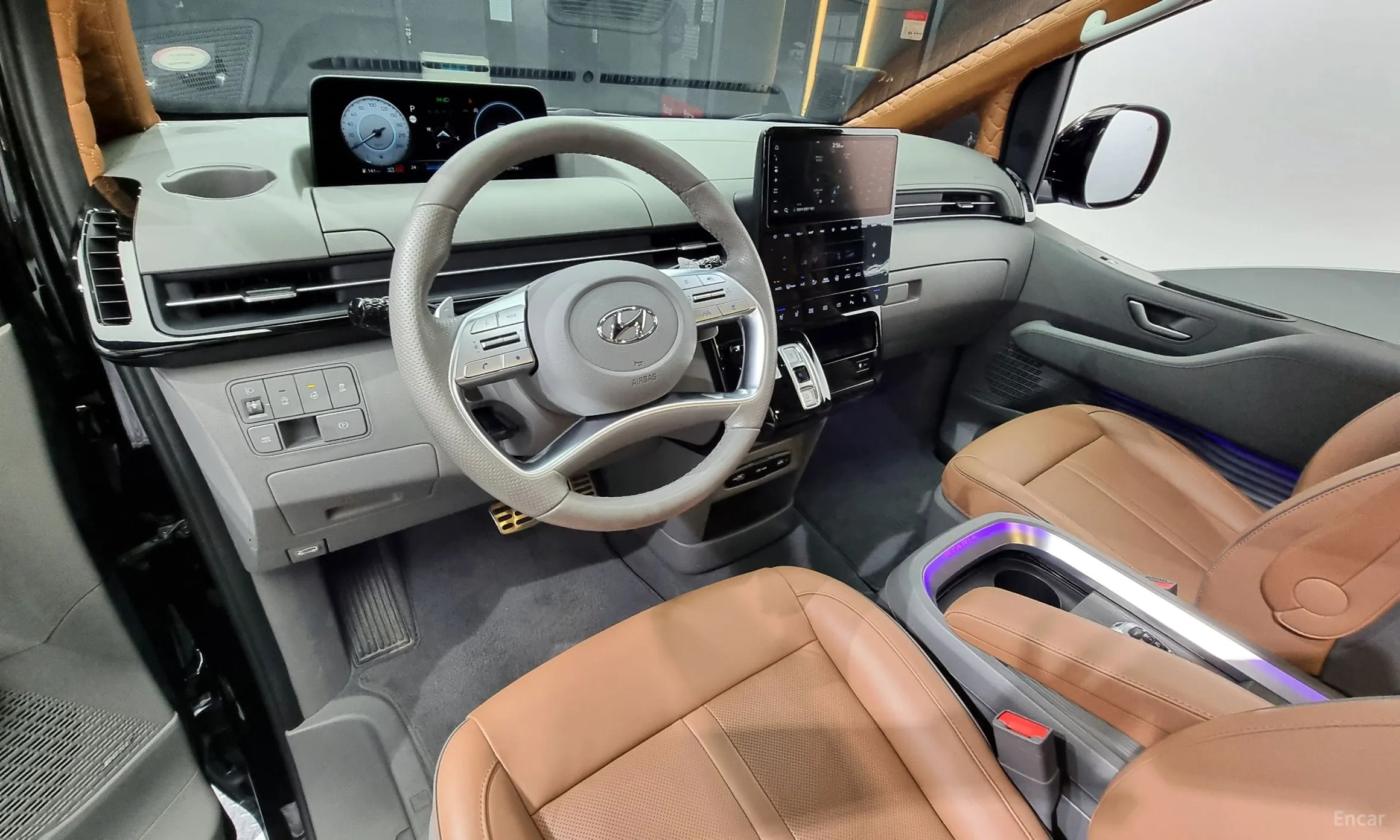 Hyundai Staria превью 4