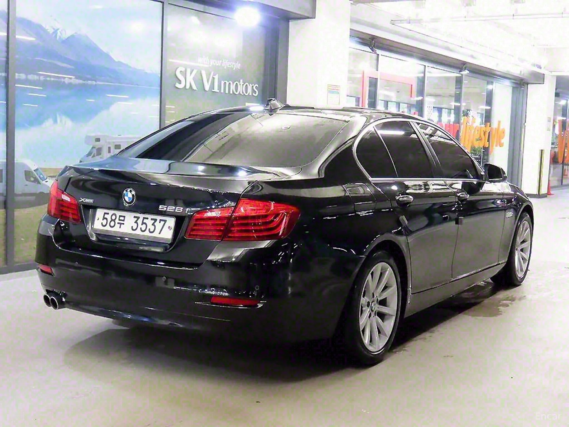 BMW 5 Series (F10) превью 3