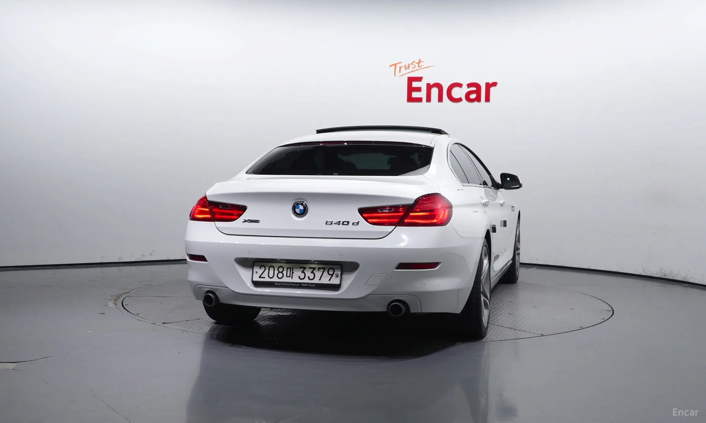 BMW 6 Series (F12) превью 3