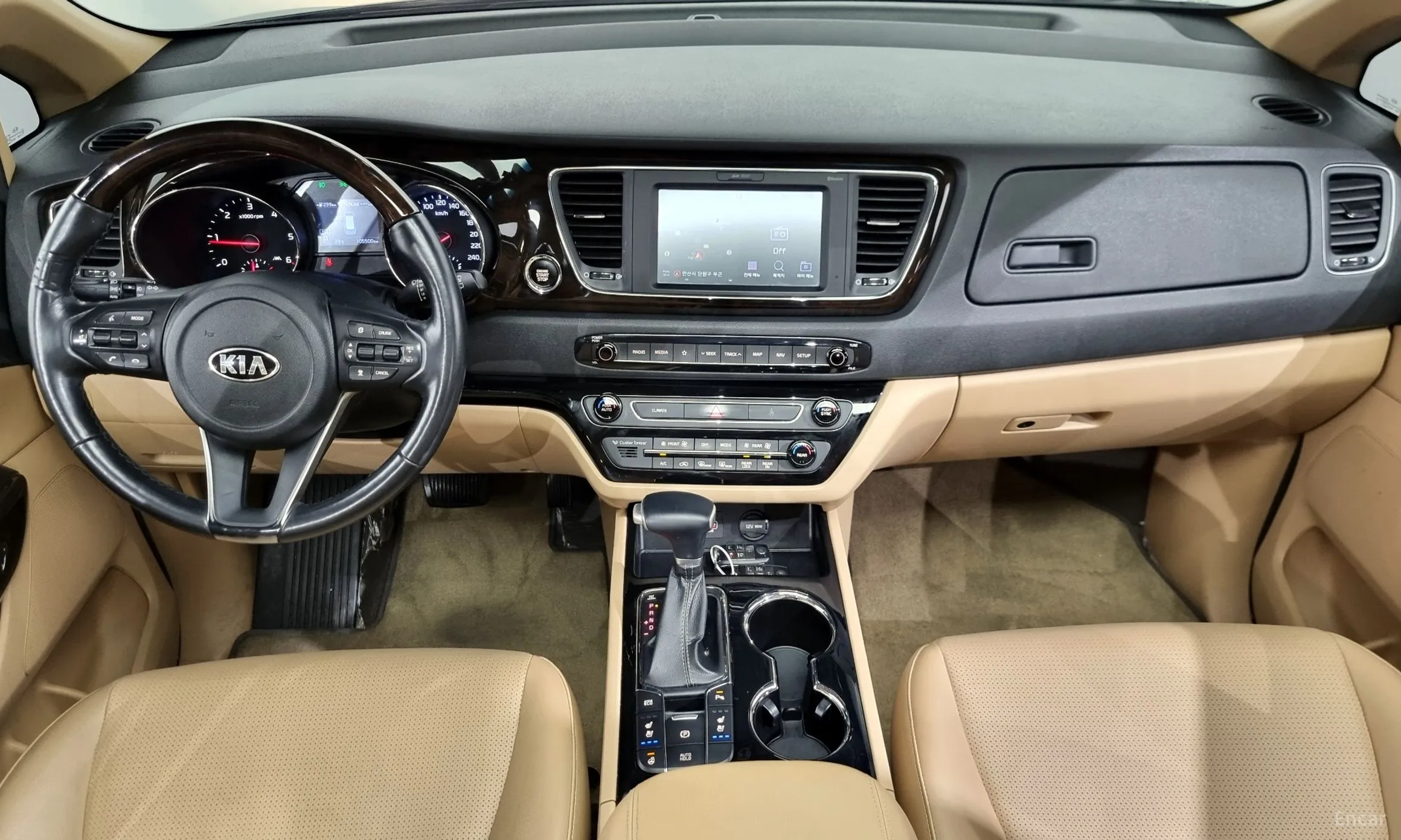 Kia Carnival превью 4