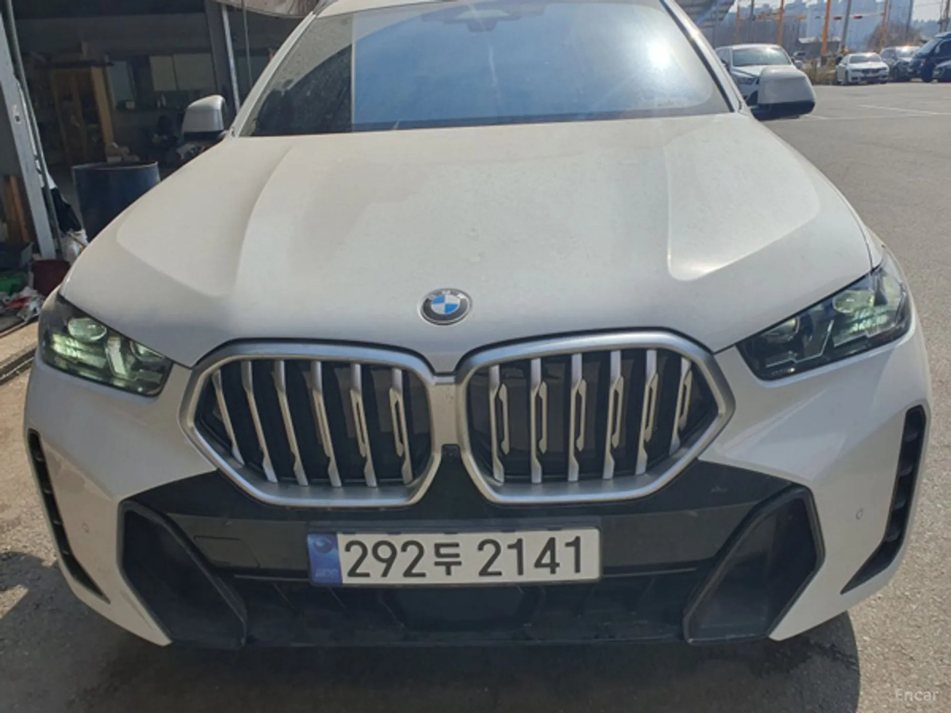 X6 (G06)