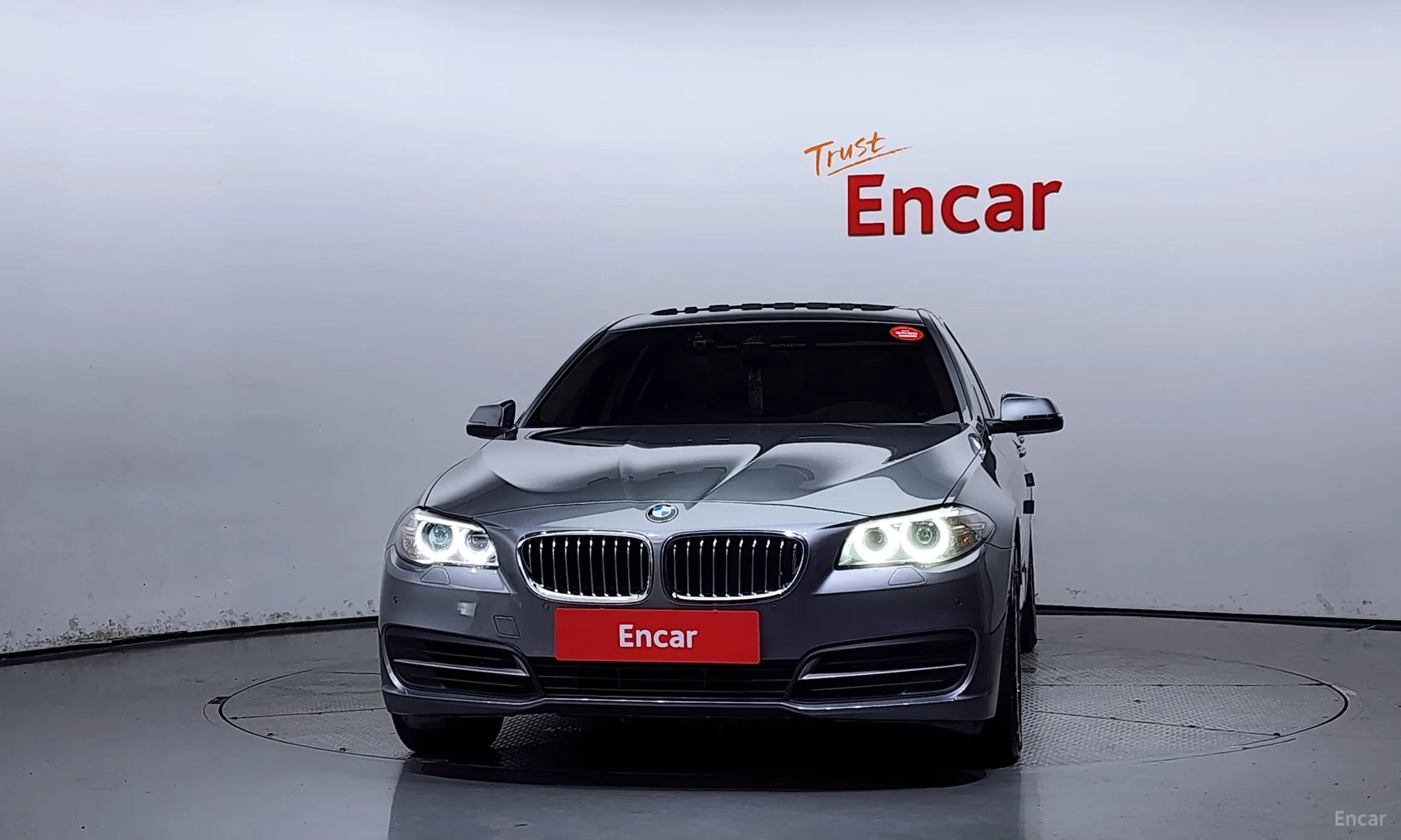 BMW 5 Series (F10) превью 2