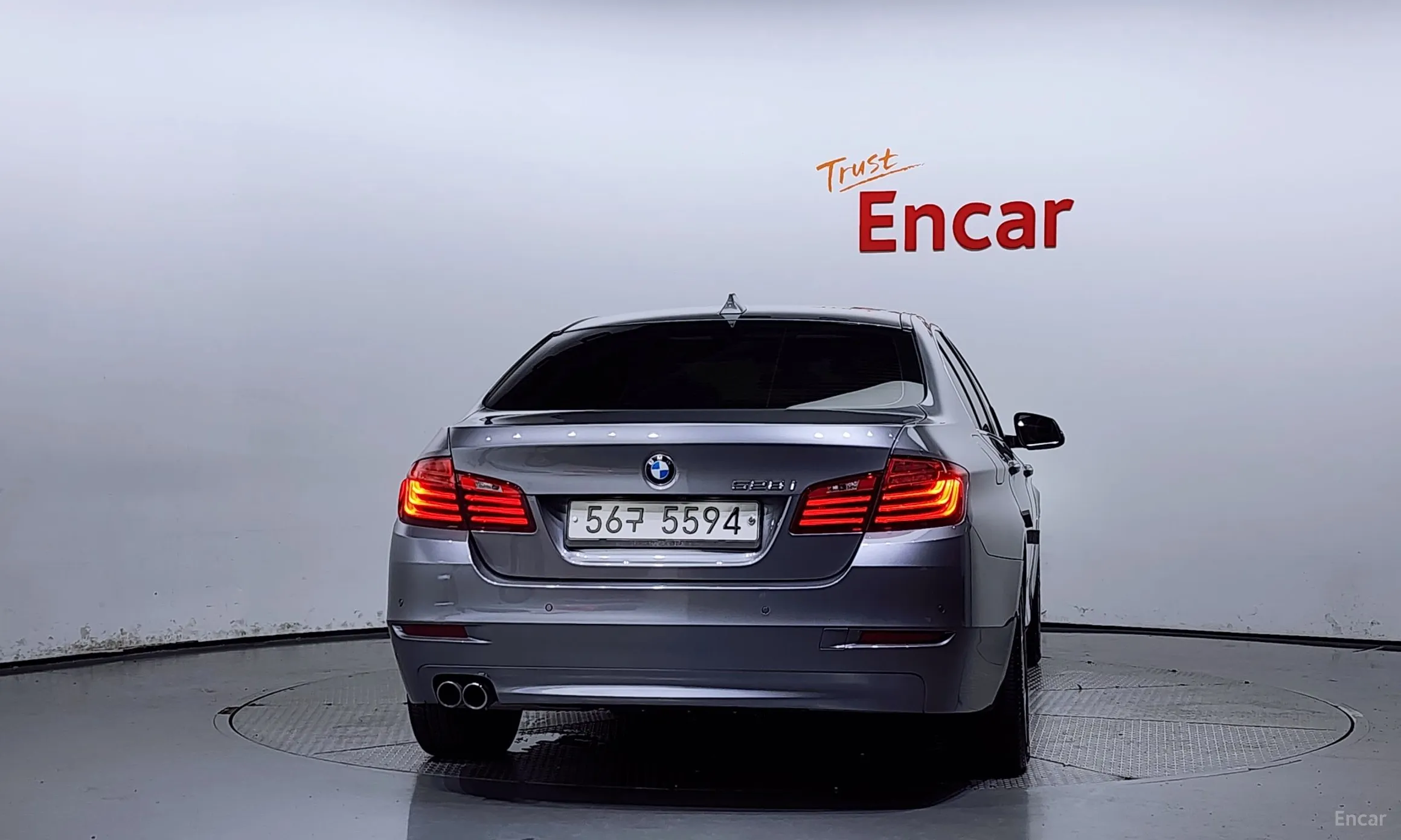 BMW 5 Series (F10) превью 3