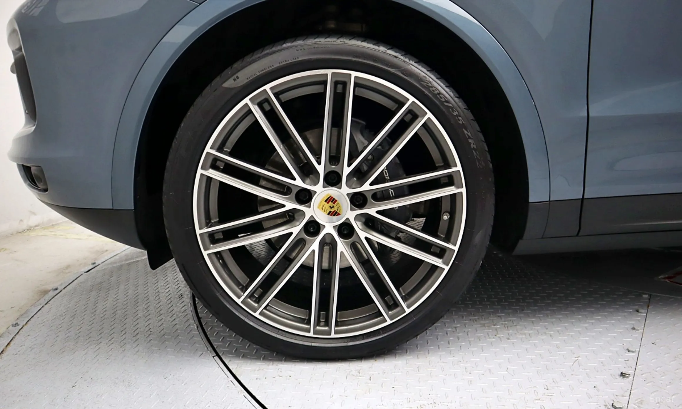 Porsche Cayenne (PO536) превью 3