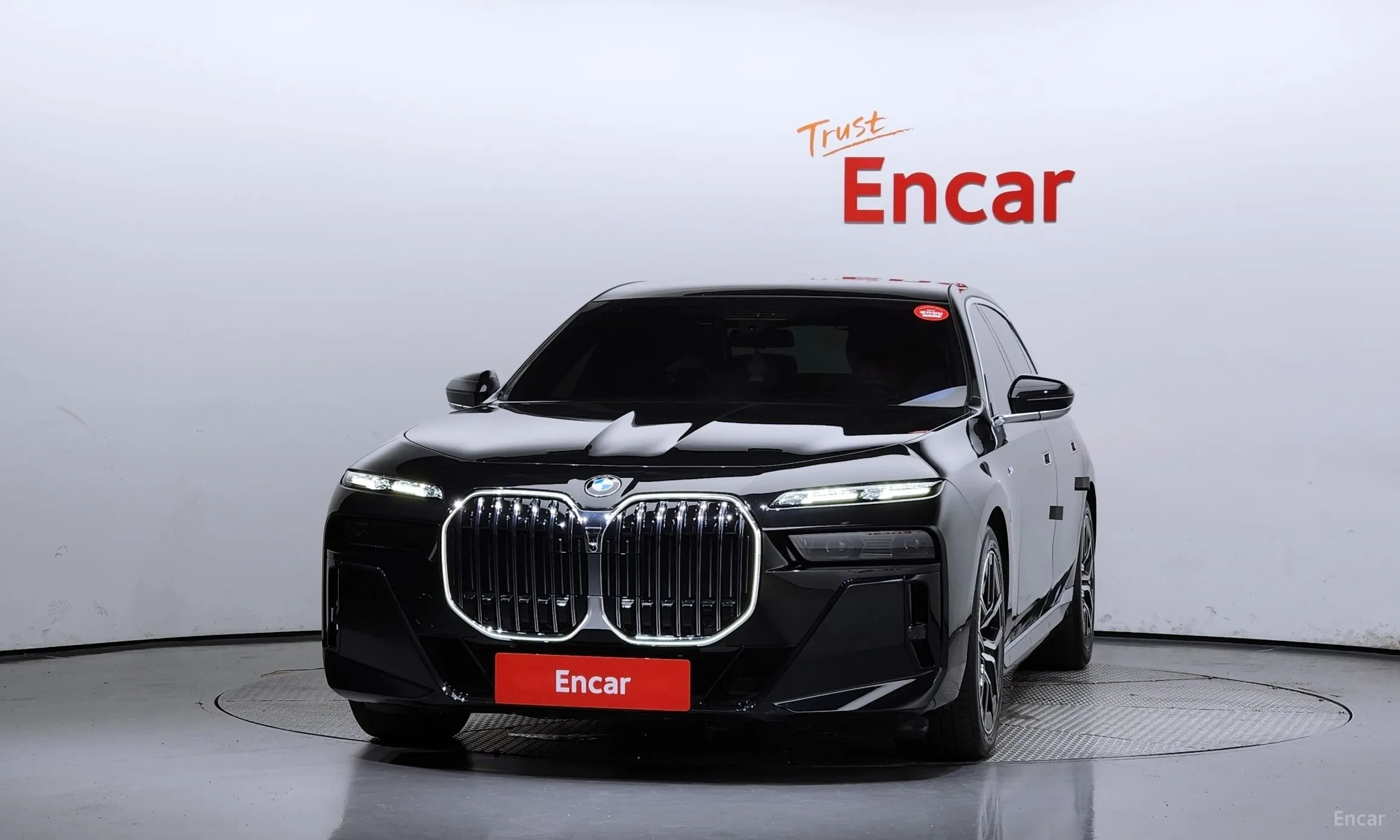 BMW 7 Series (G70) превью 2