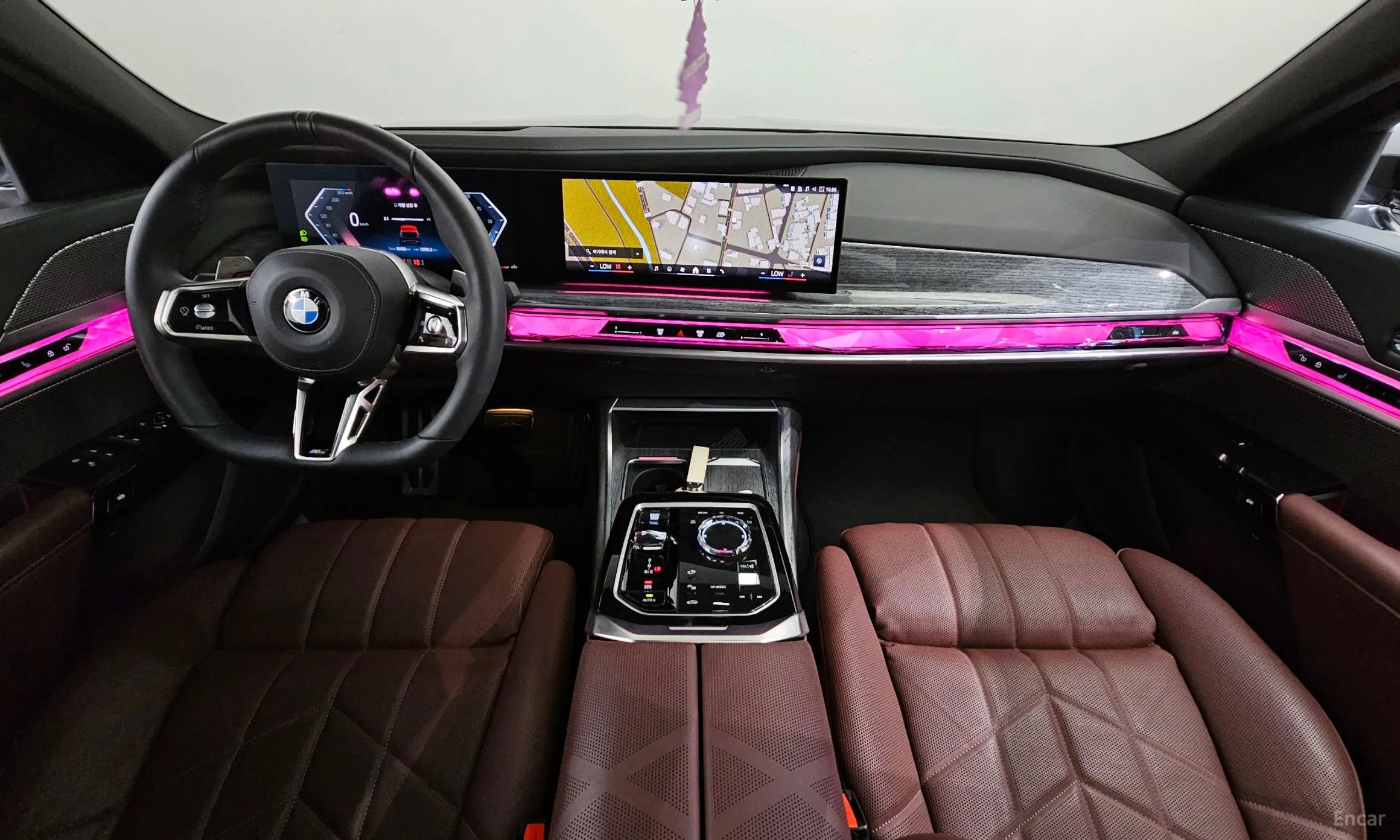 BMW 7 Series (G70) превью 4