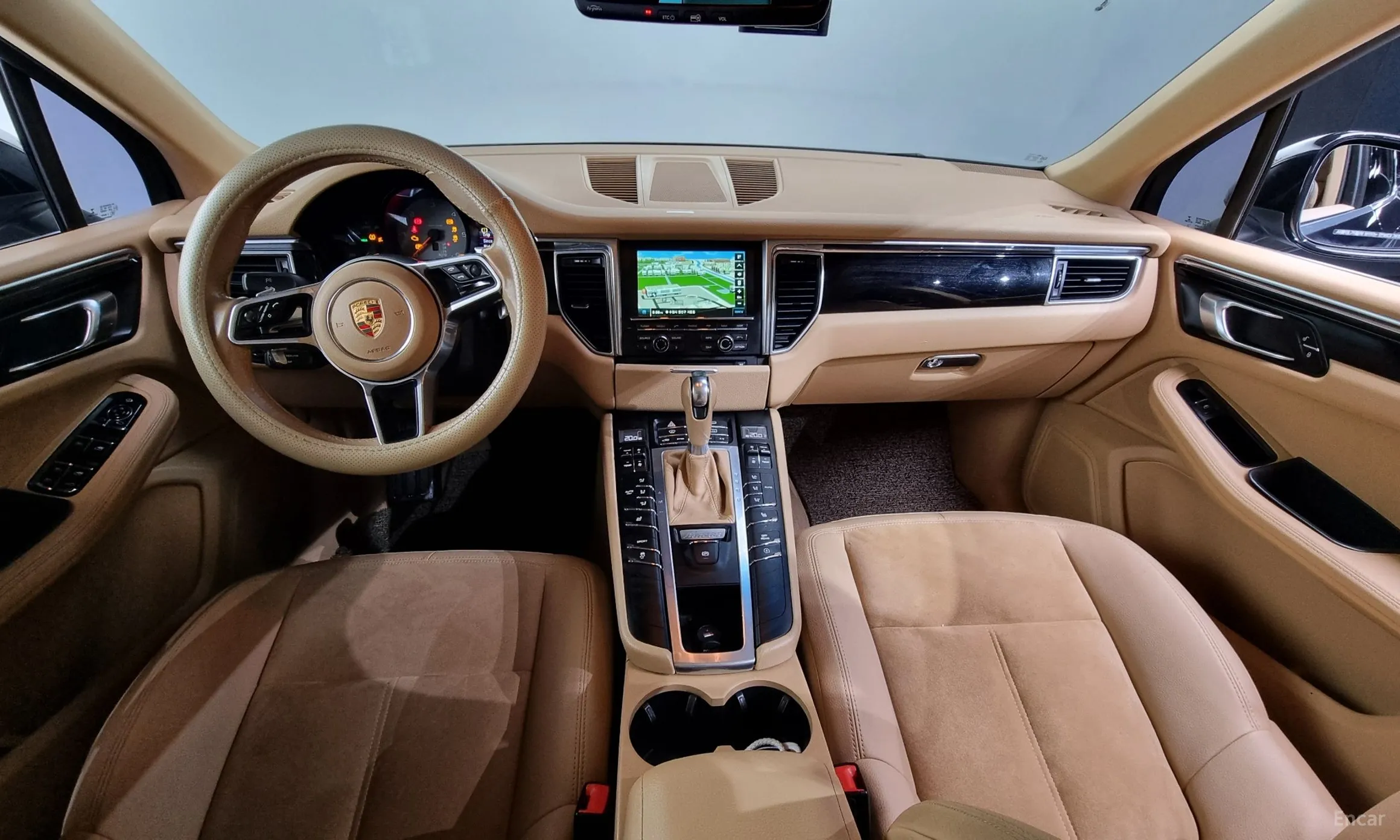 Porsche Macan превью 4