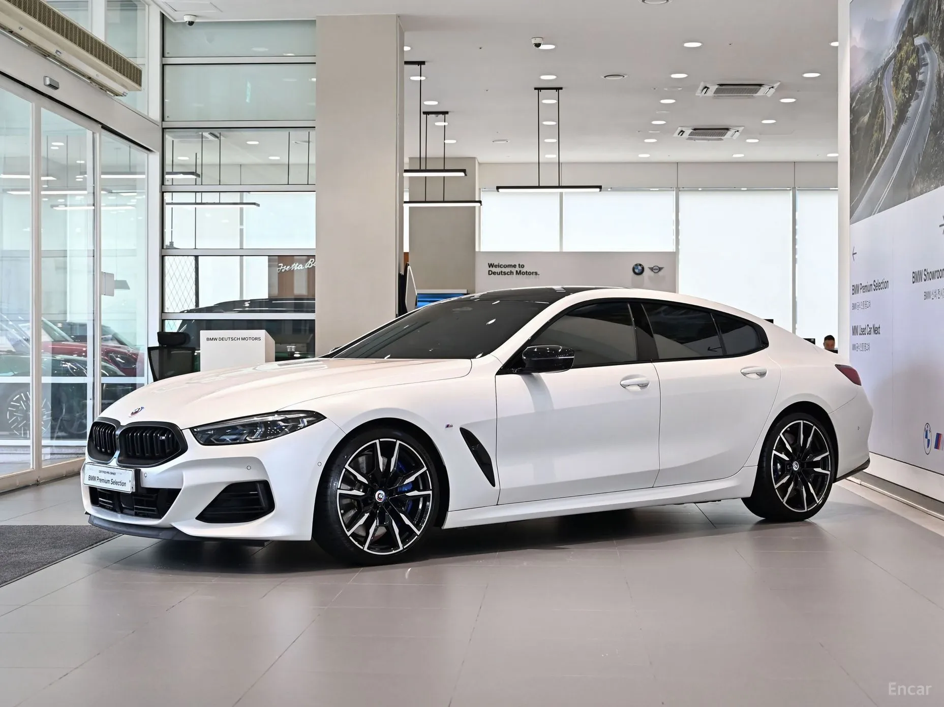BMW 8-series (G15)
