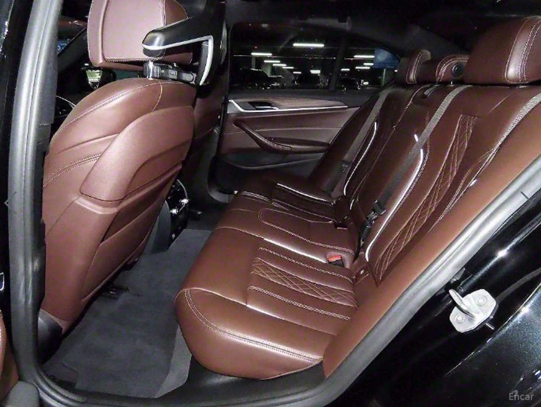 BMW 5 Series (G30) превью 4