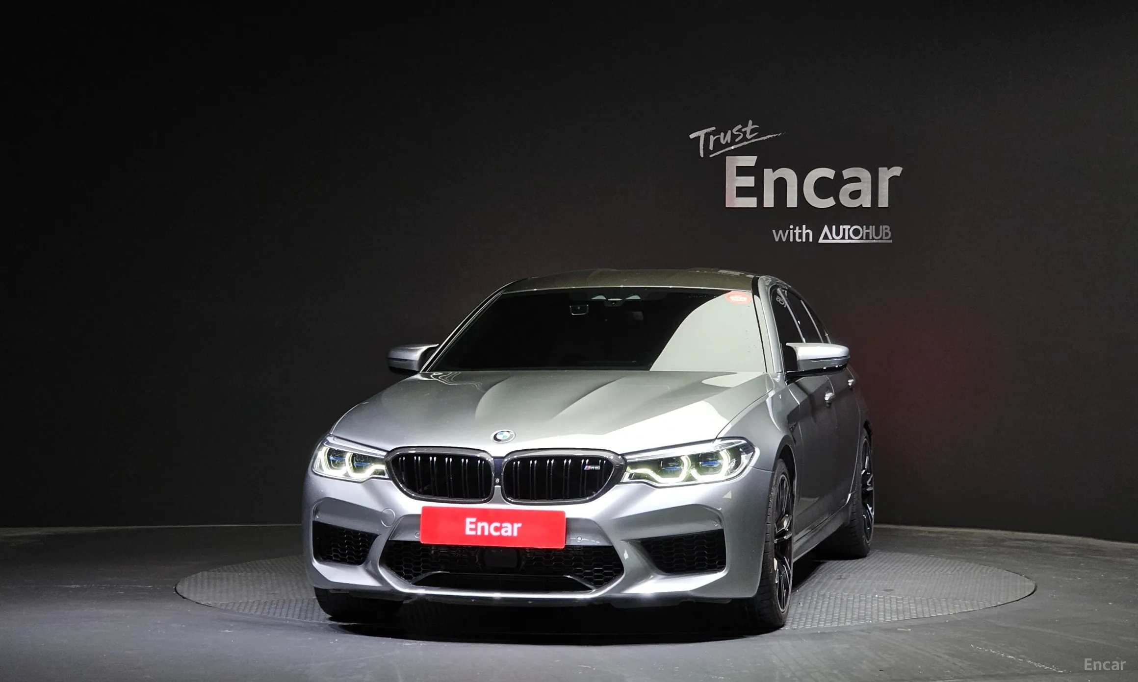 BMW M5 (F90) превью 2