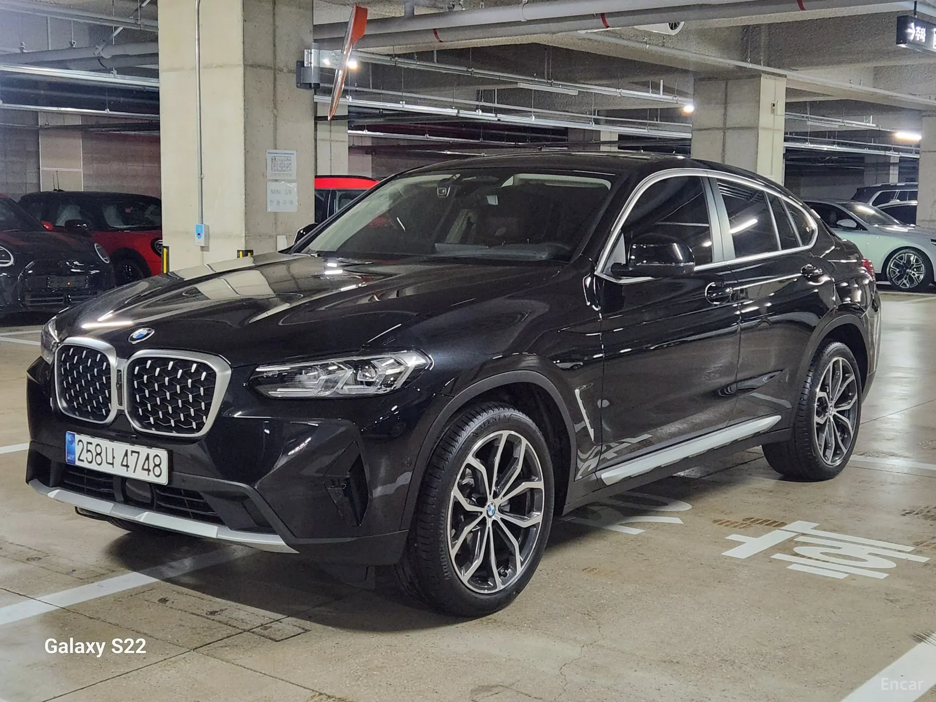 X4 (G02)