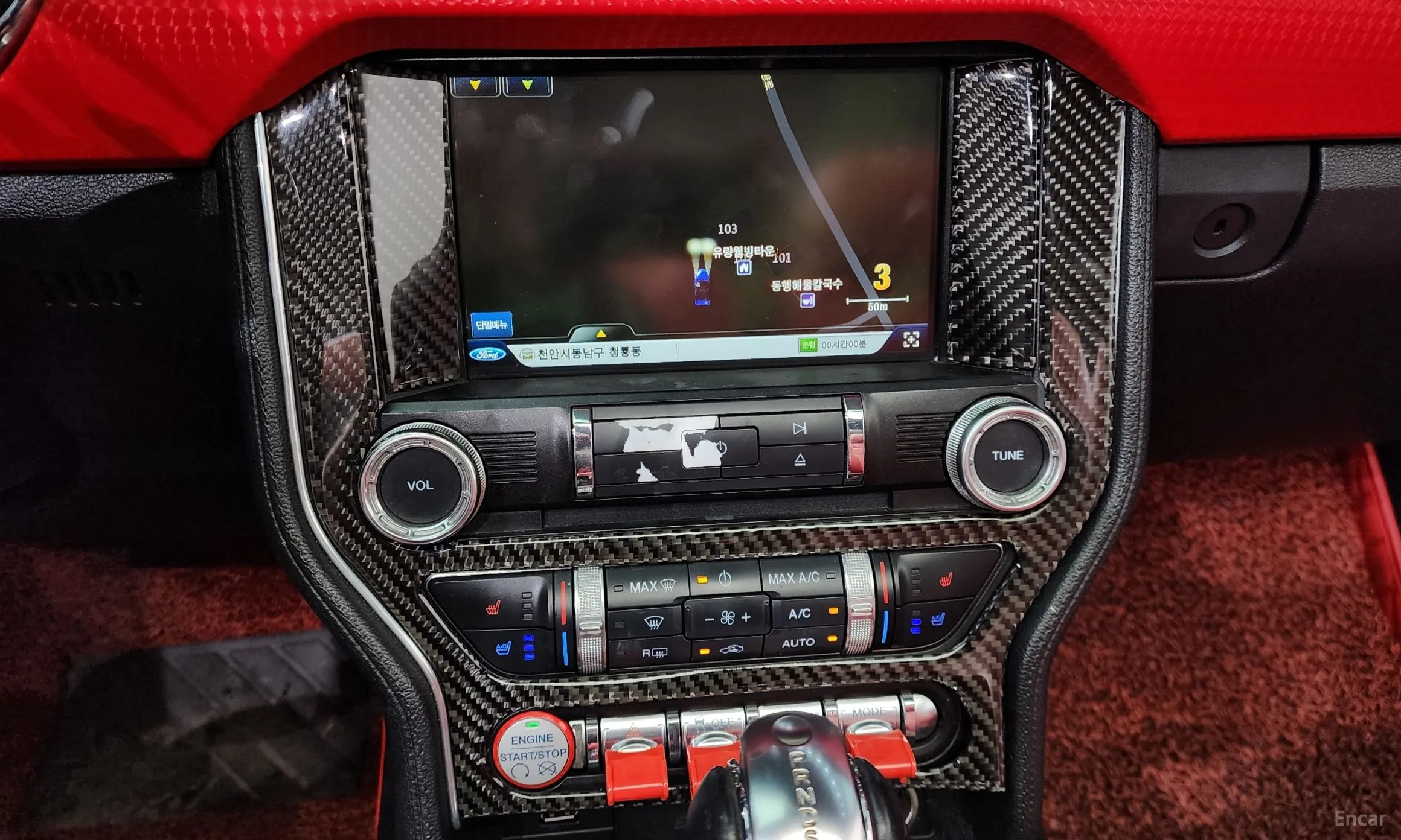 Ford Mustang превью 18