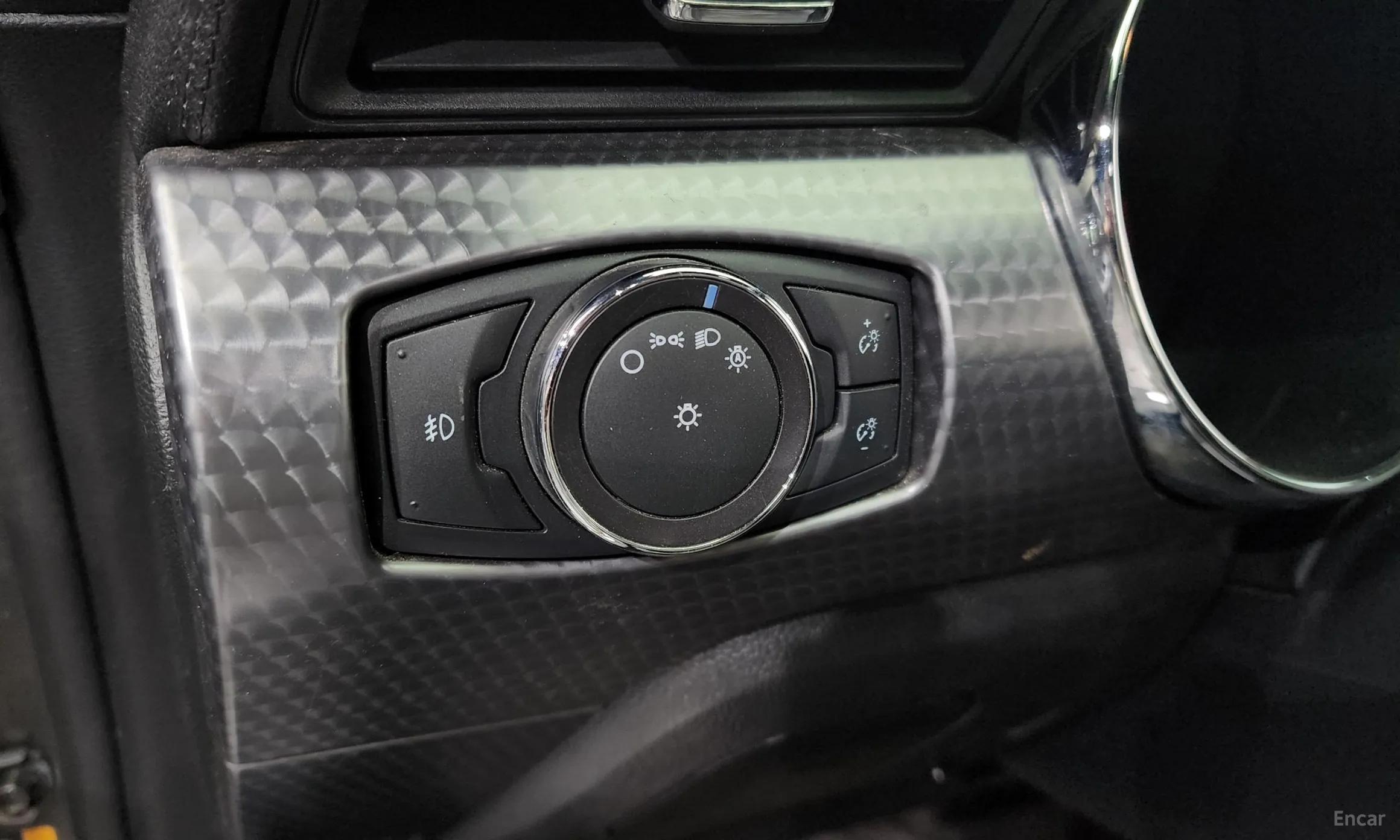 Ford Mustang превью 14