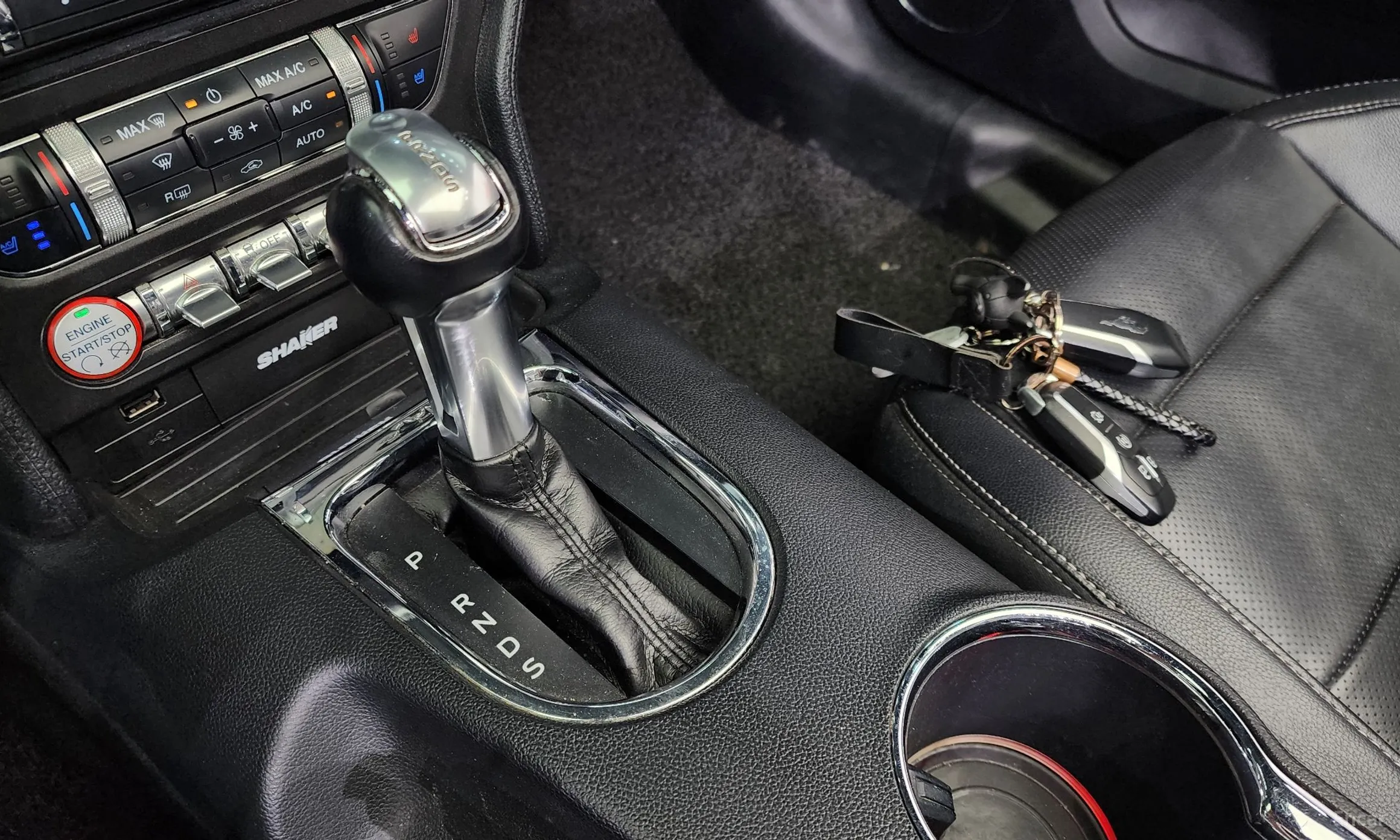 Ford Mustang превью 9