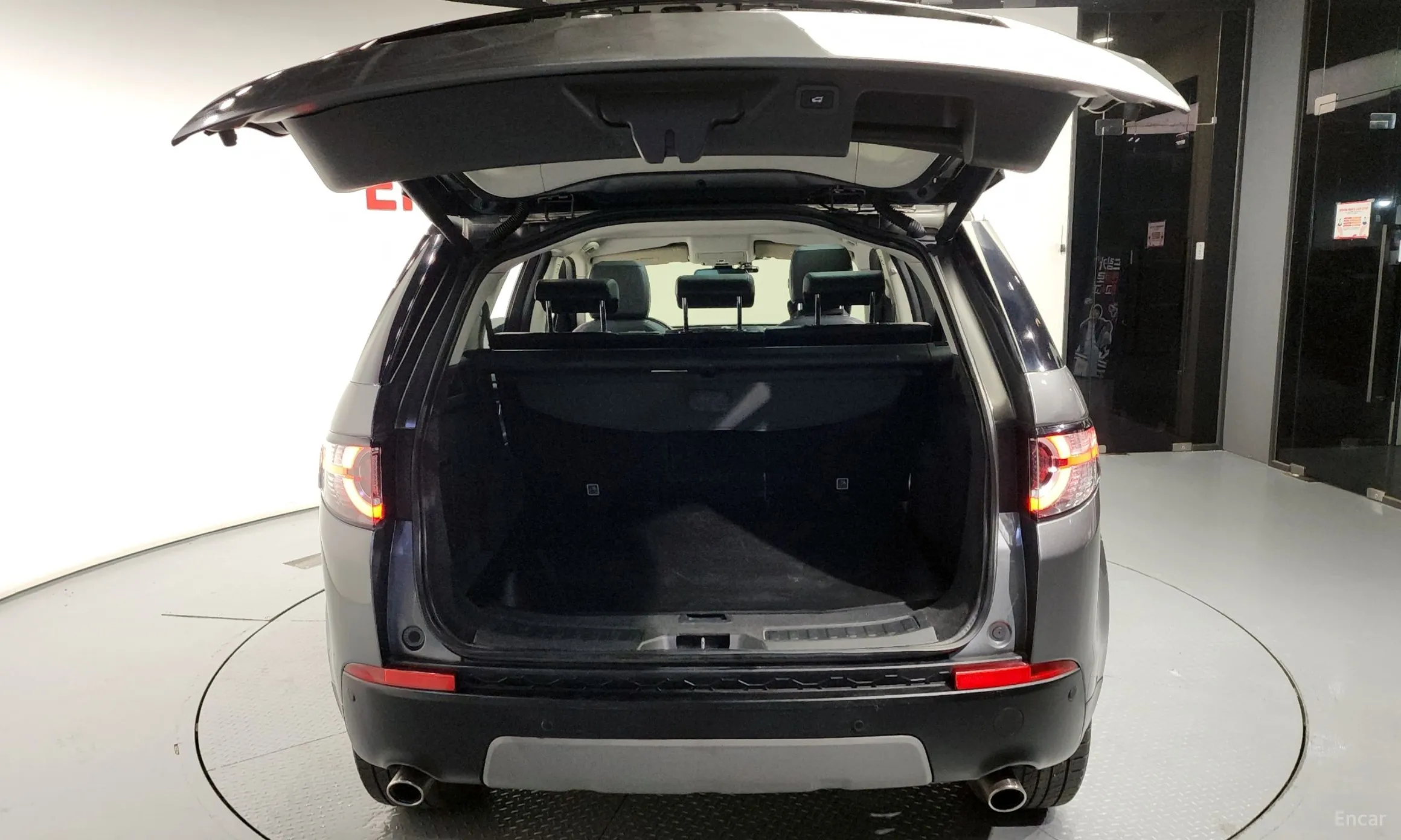 Land Rover Discovery Sports превью 20