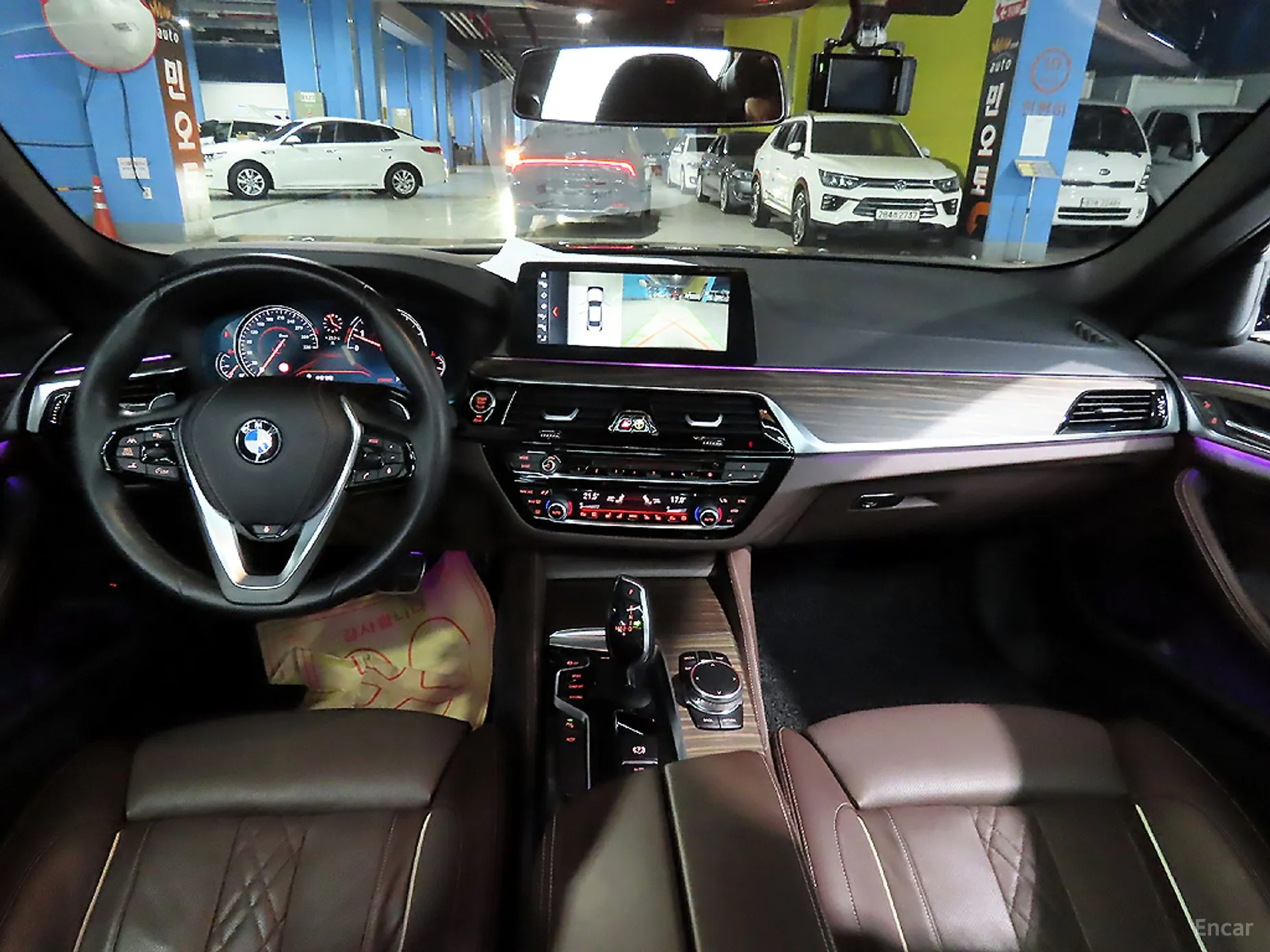 BMW 5 Series (G30) превью 4