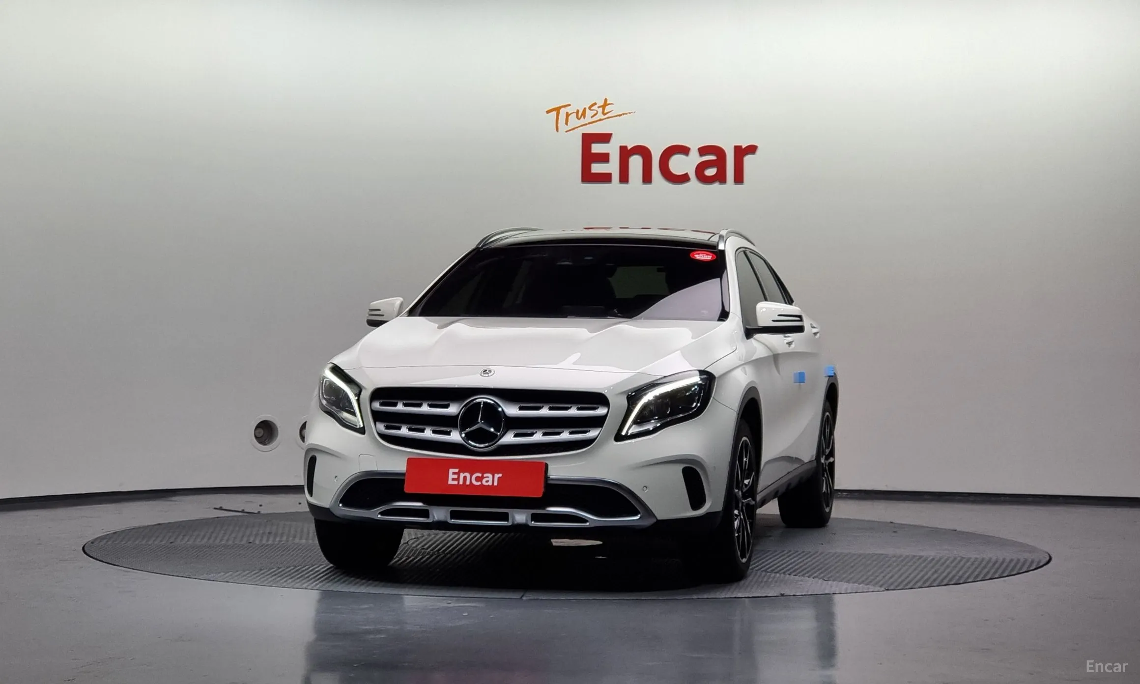Mercedes Benz GLA-Class X156