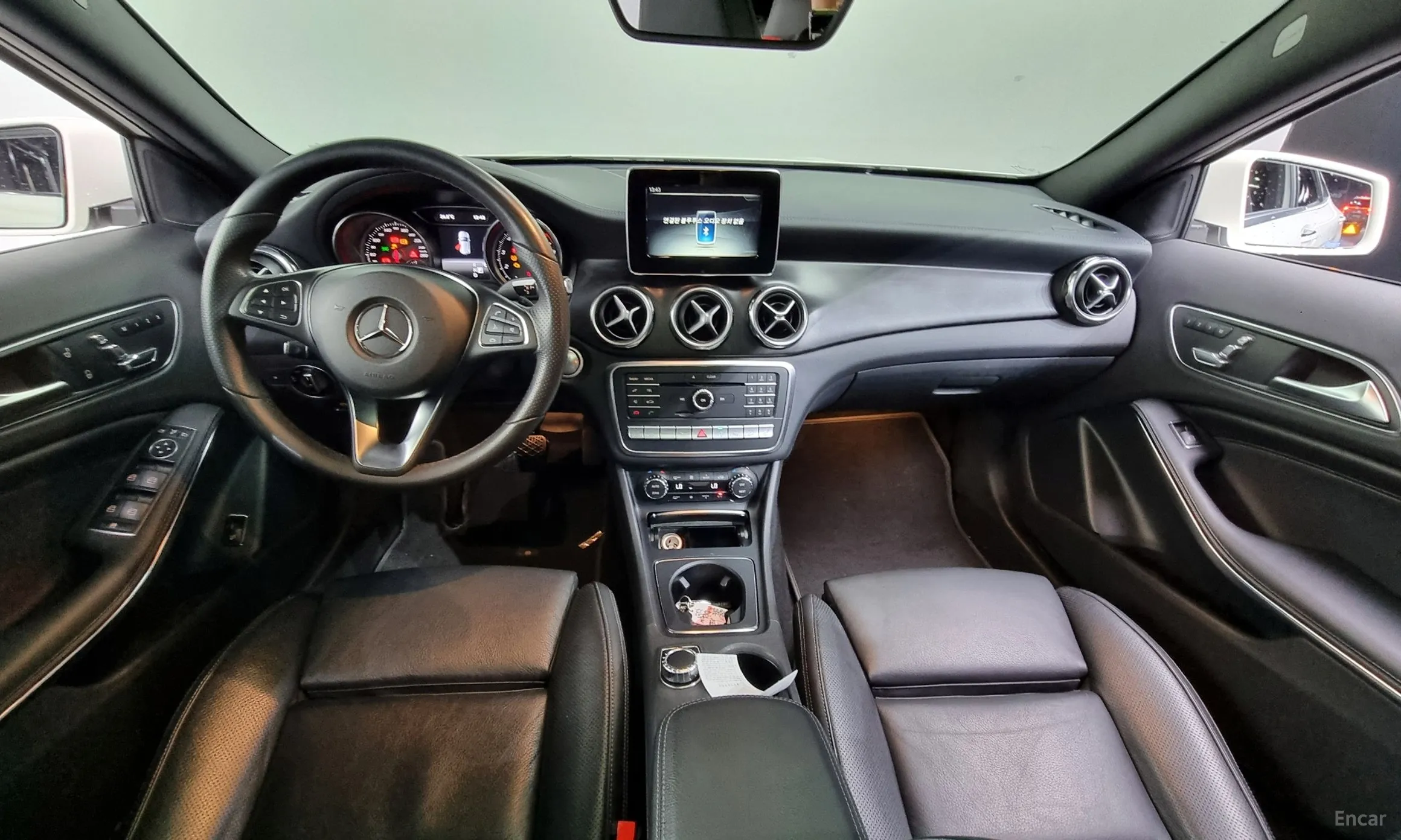 Mercedes Benz GLA-Class X156 превью 4