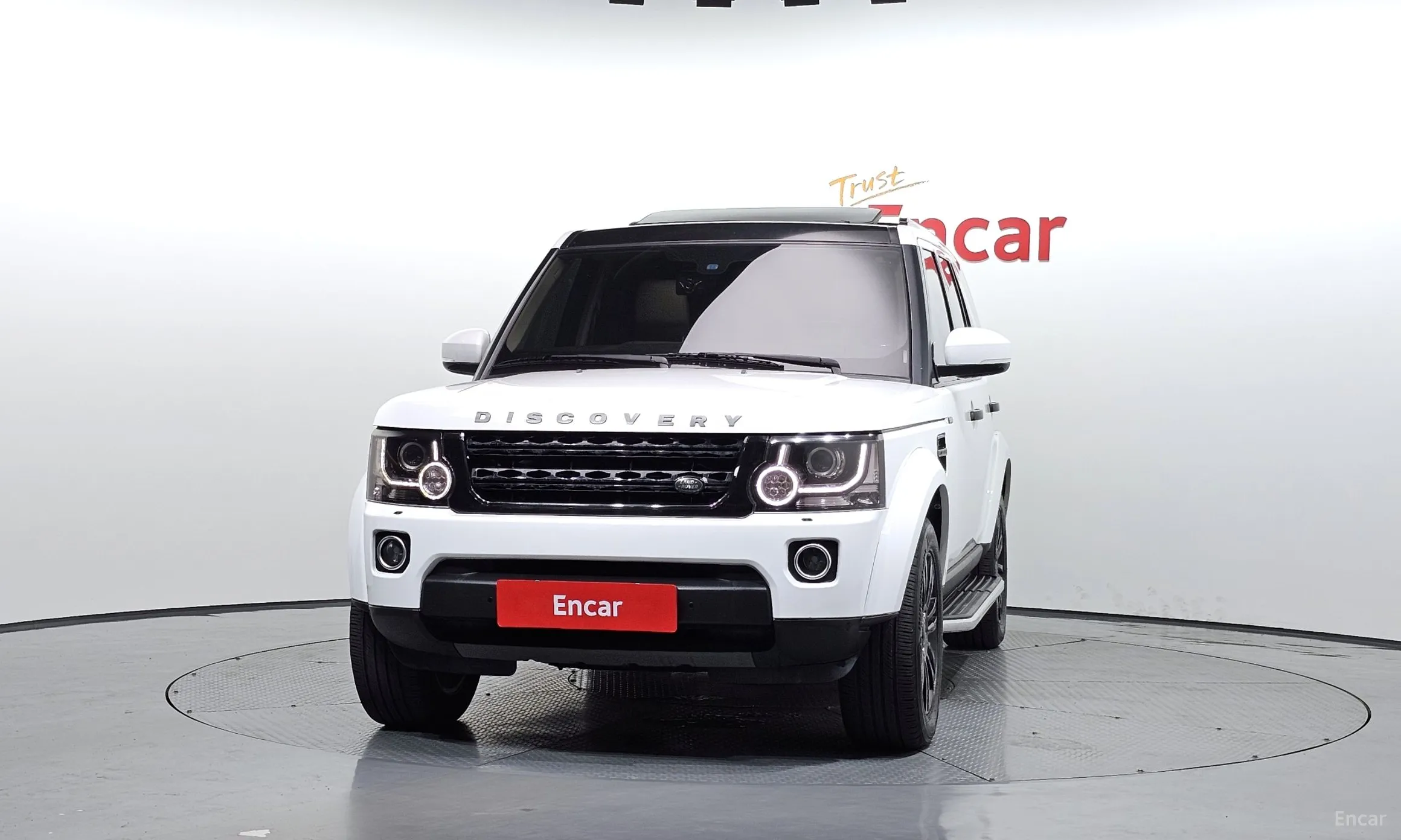 Land Rover Discovery 4 превью 2