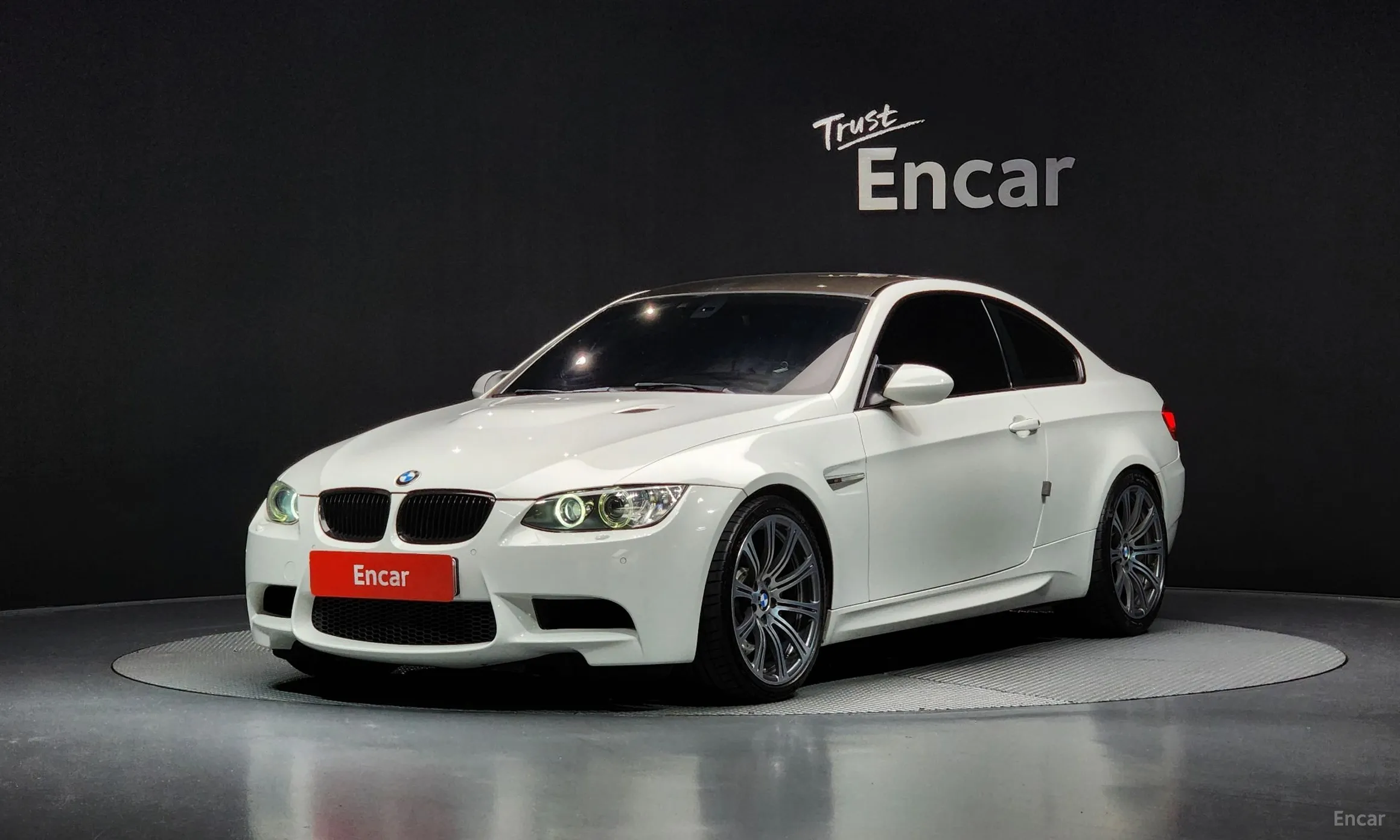 BMW M3 (E90)