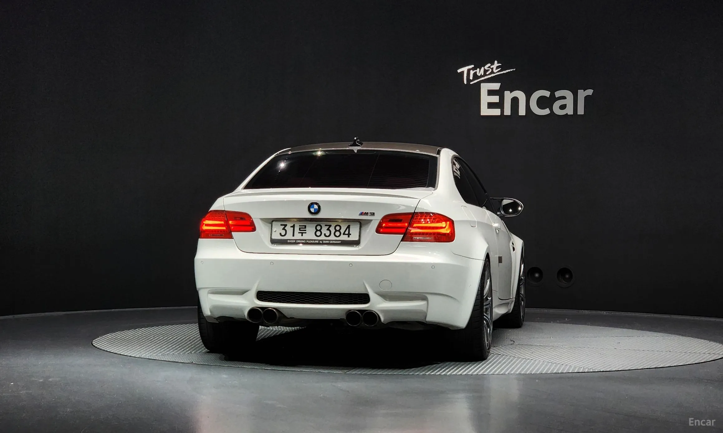 BMW M3 (E90) превью 3