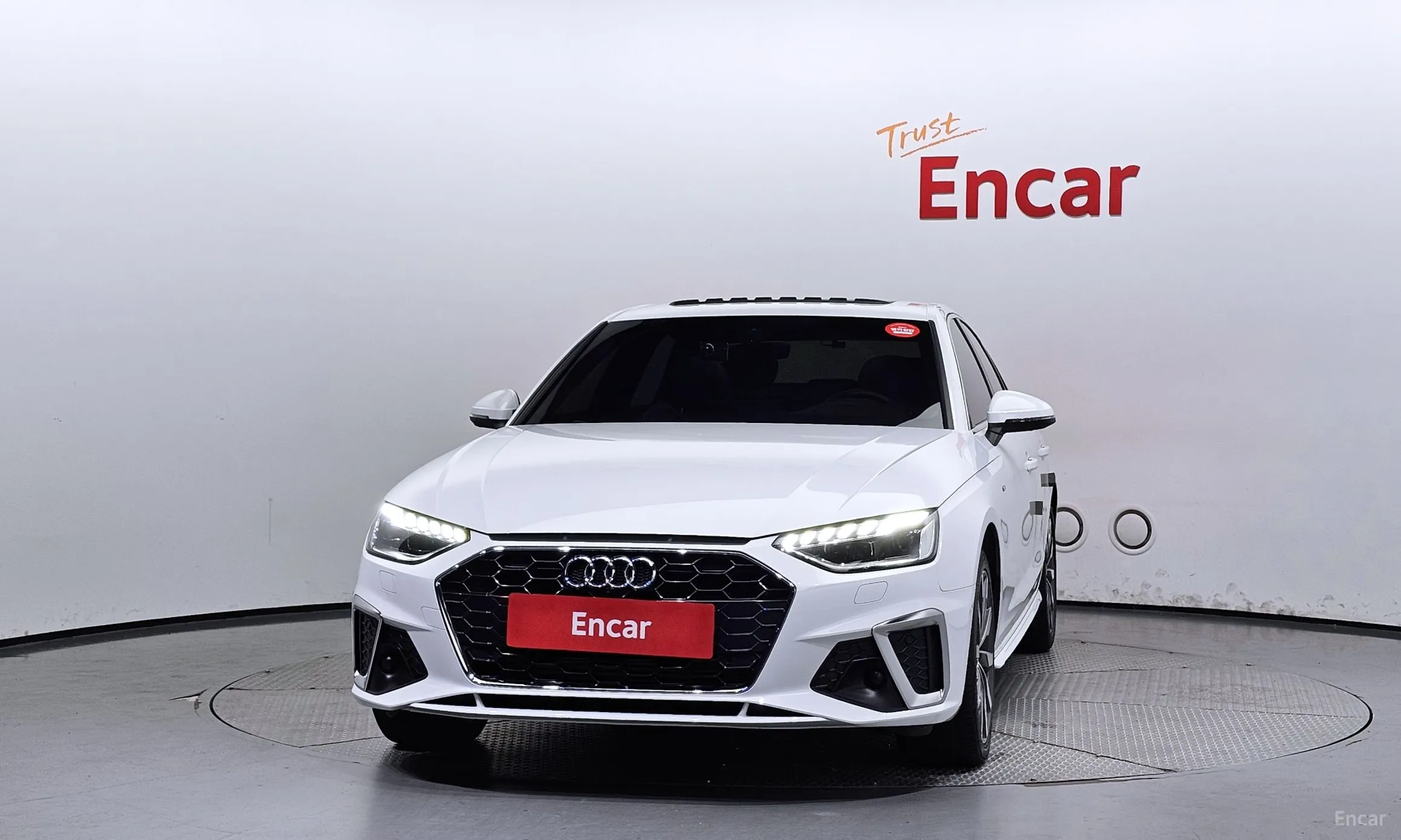 Audi A4 (B9) превью 2