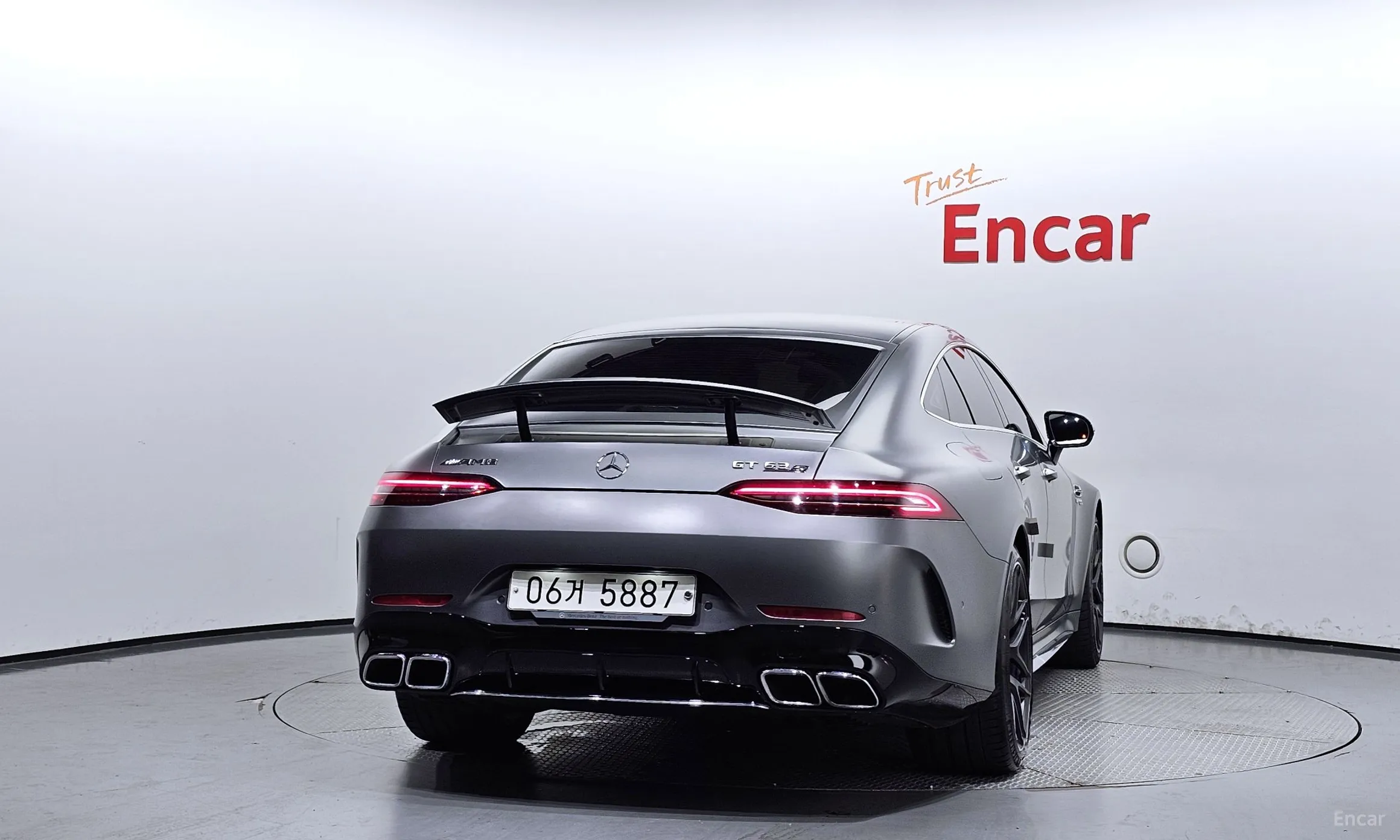 Mercedes Benz AMG GT превью 3