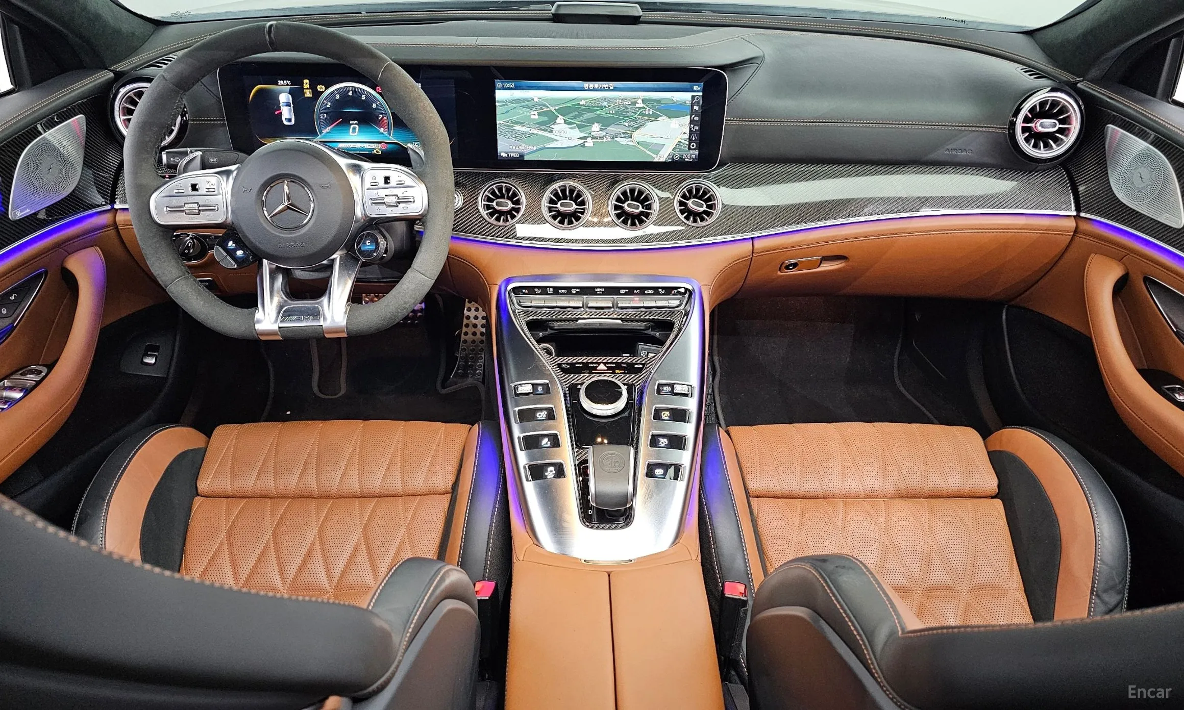 Mercedes Benz AMG GT превью 4