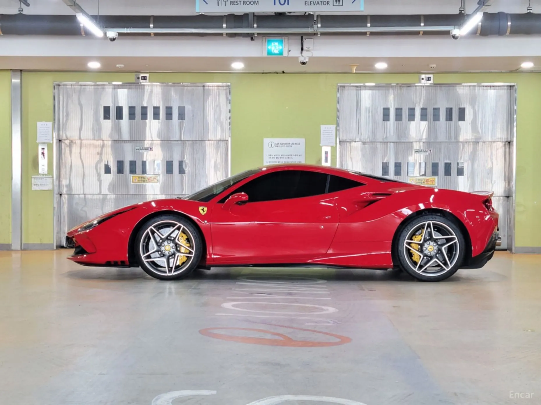 Ferrari F8 Tributo