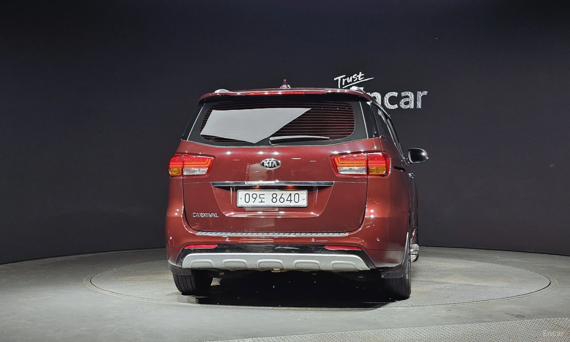 Kia Carnival превью 3