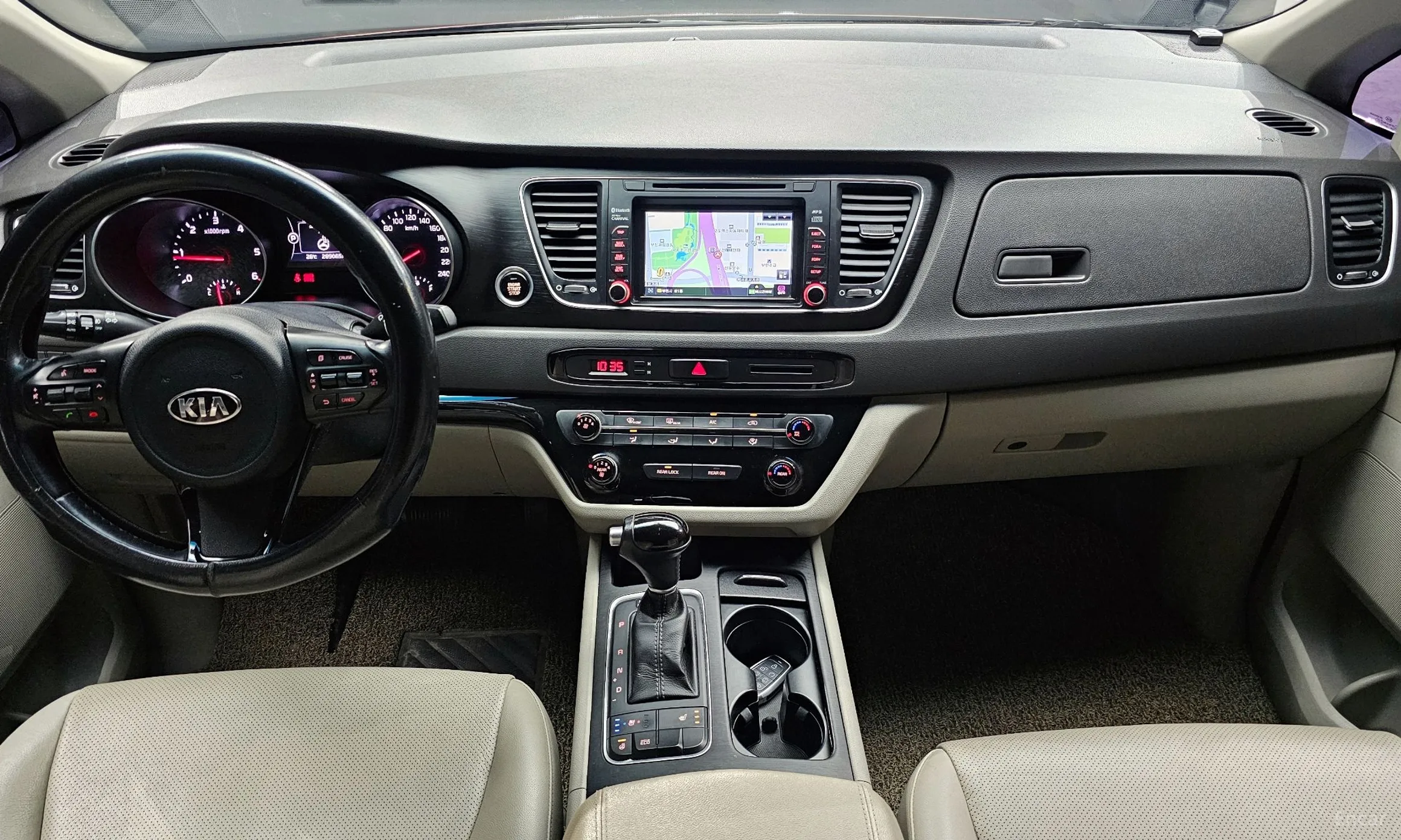 Kia Carnival превью 4