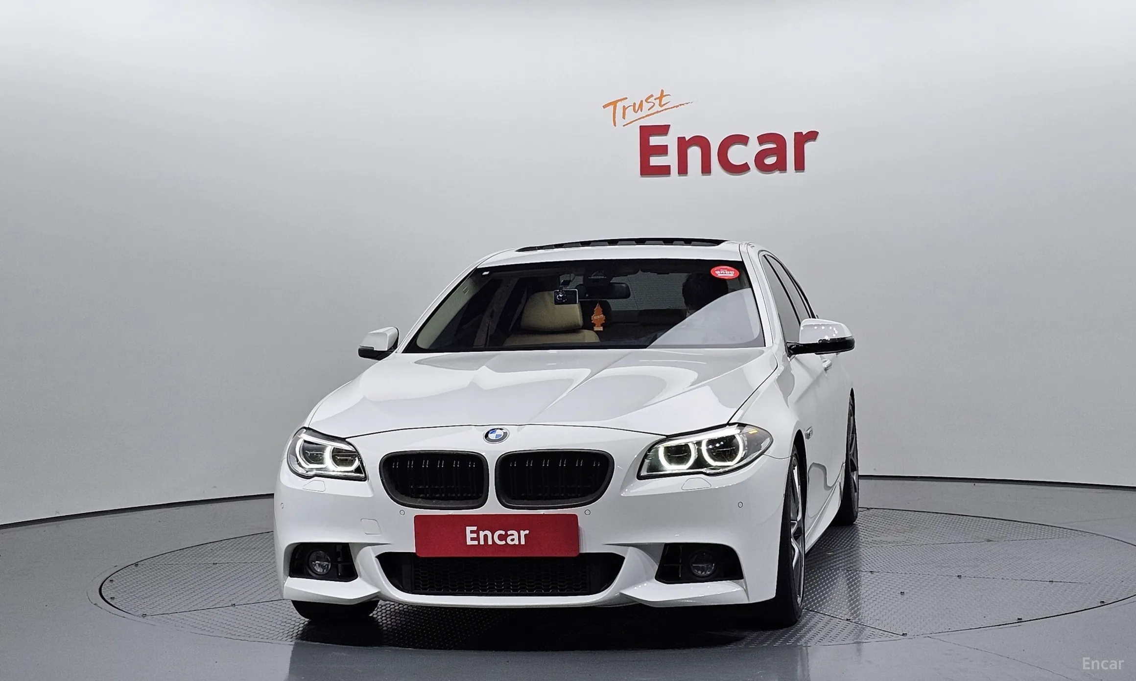 BMW 5 Series (F10) превью 2