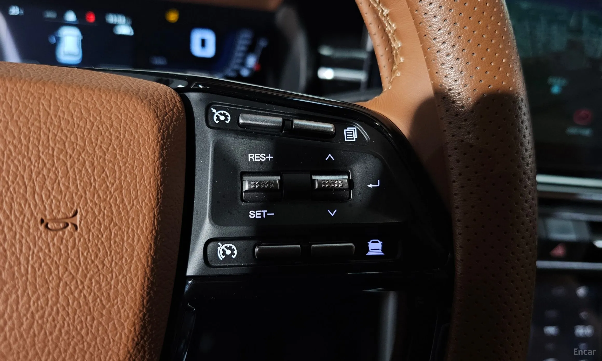 KG Mobility (SsangYong) Torres превью 17