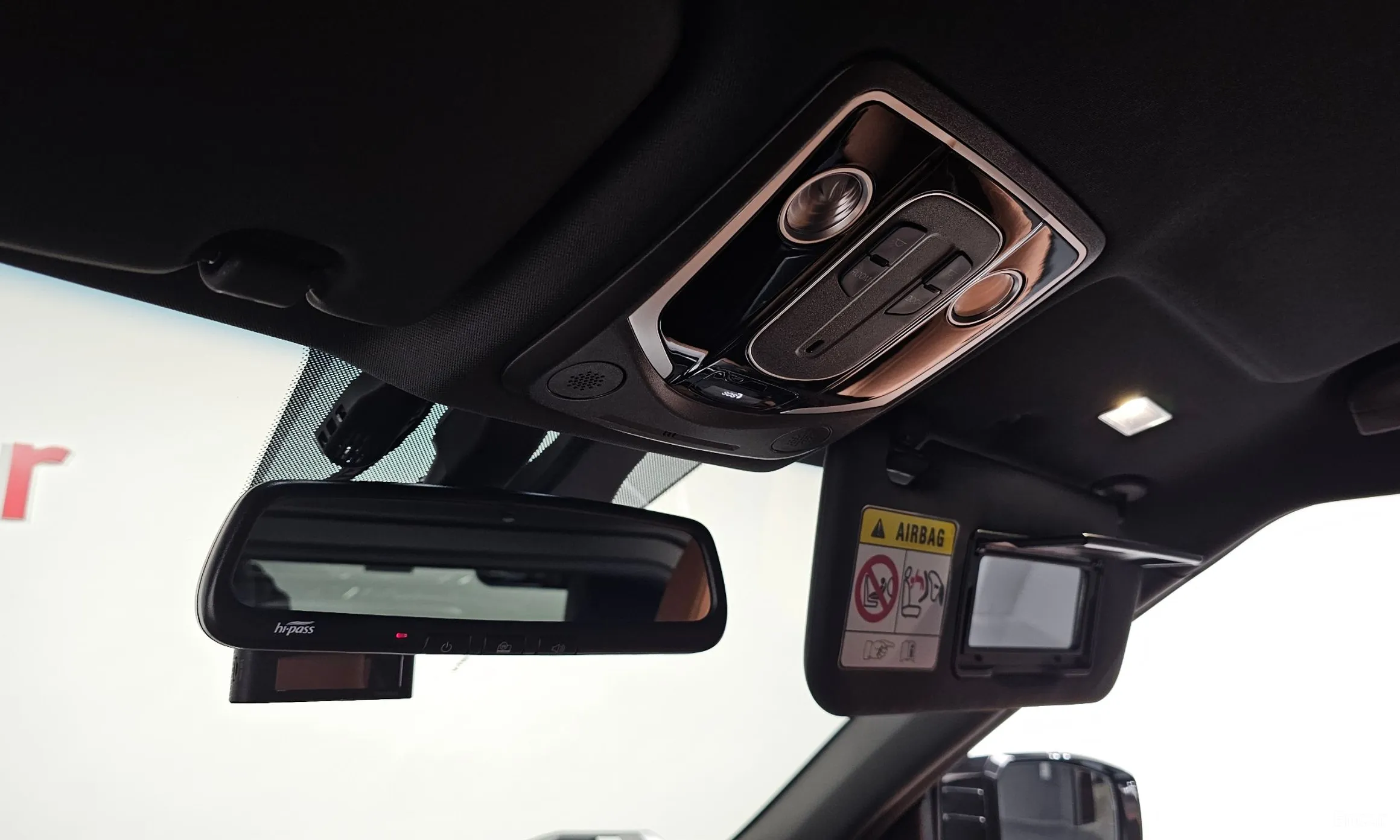 KG Mobility (SsangYong) Torres превью 19