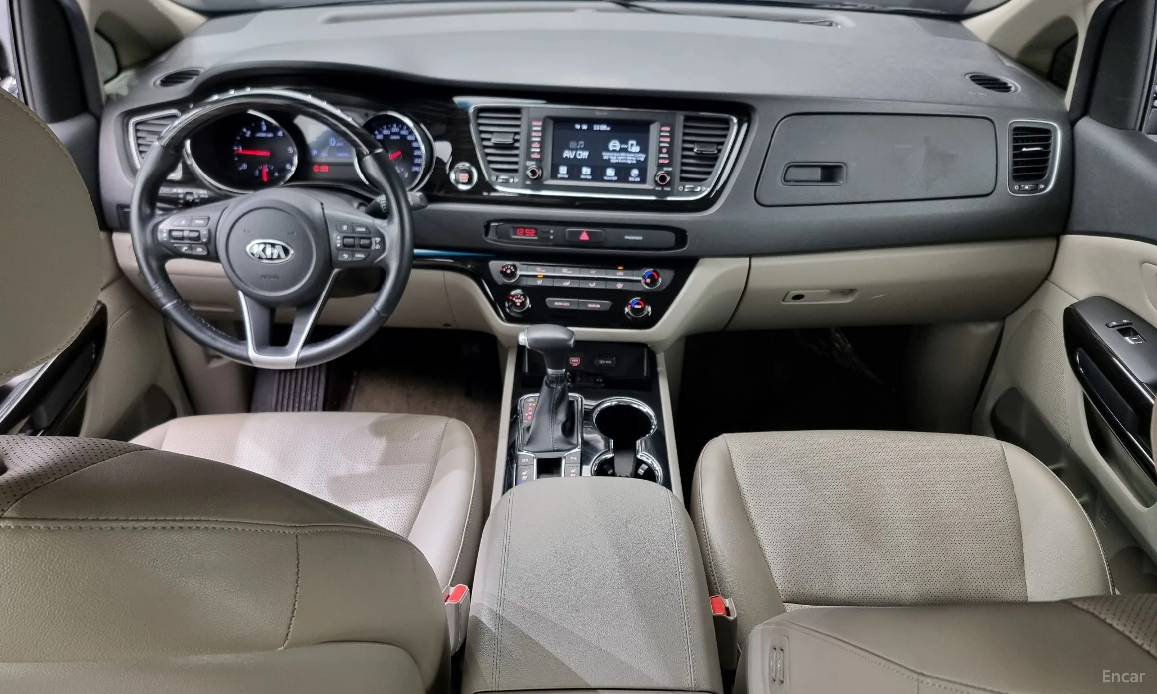 Kia Carnival превью 4