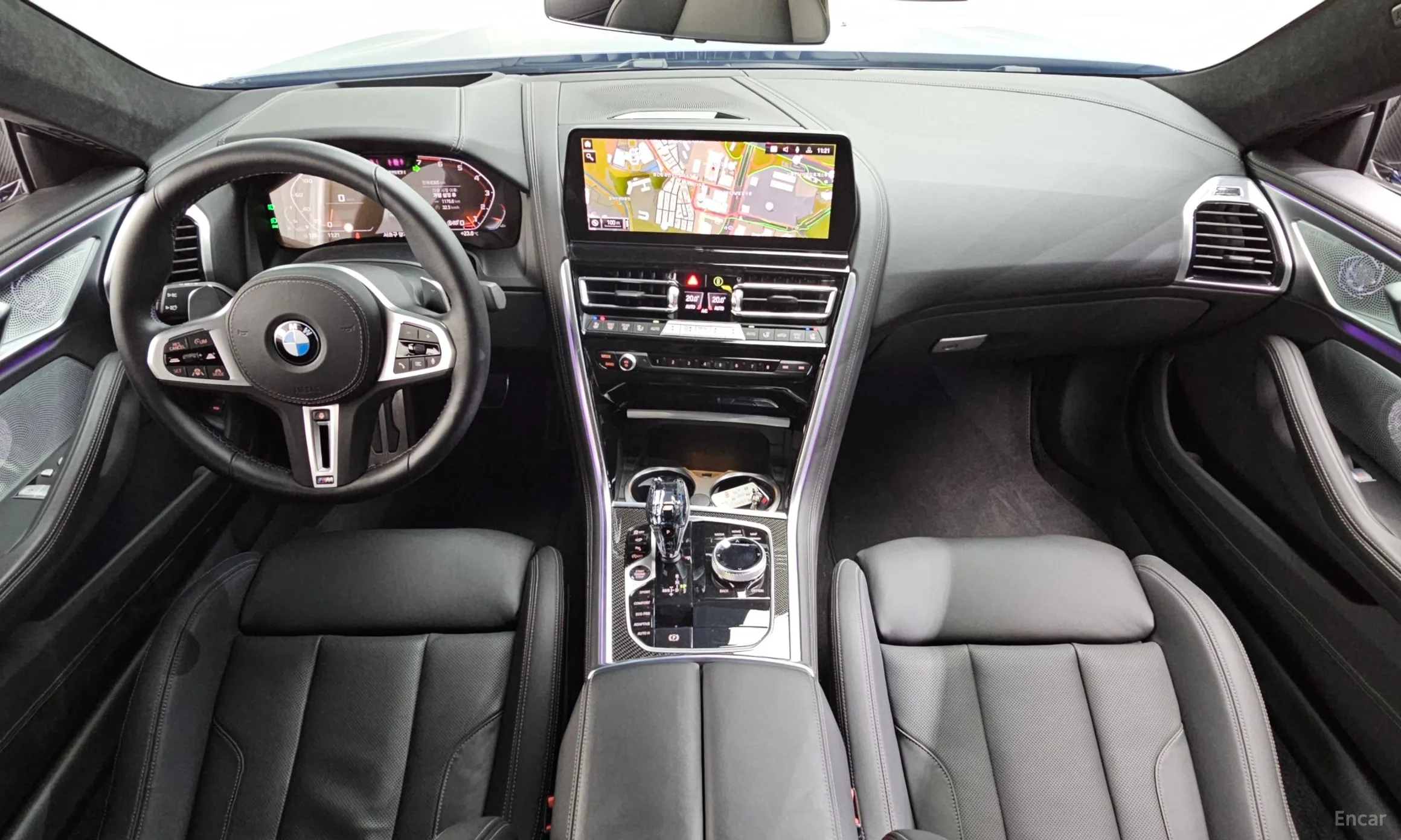 BMW 8-series (G15) превью 4