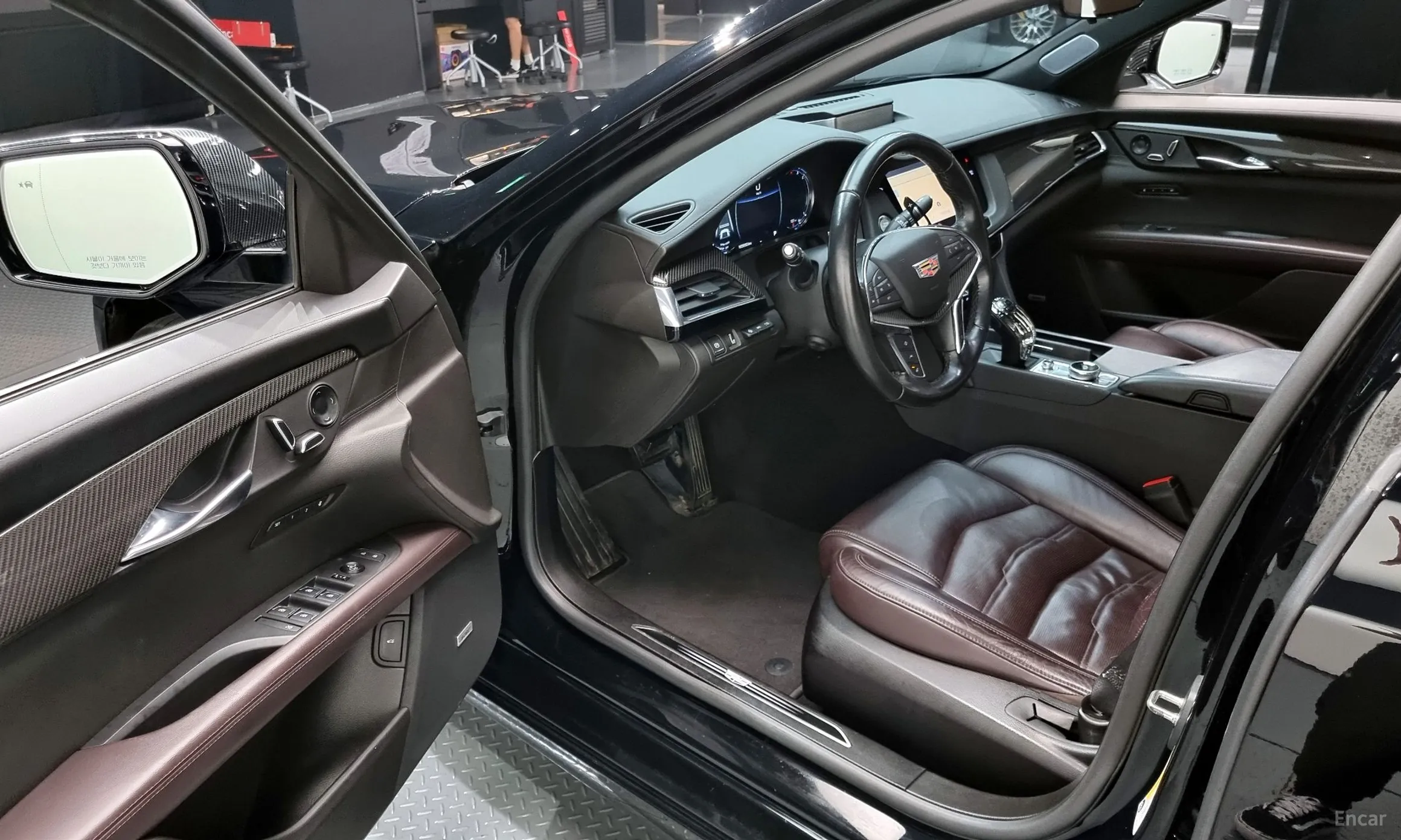 Cadillac CT6 превью 11